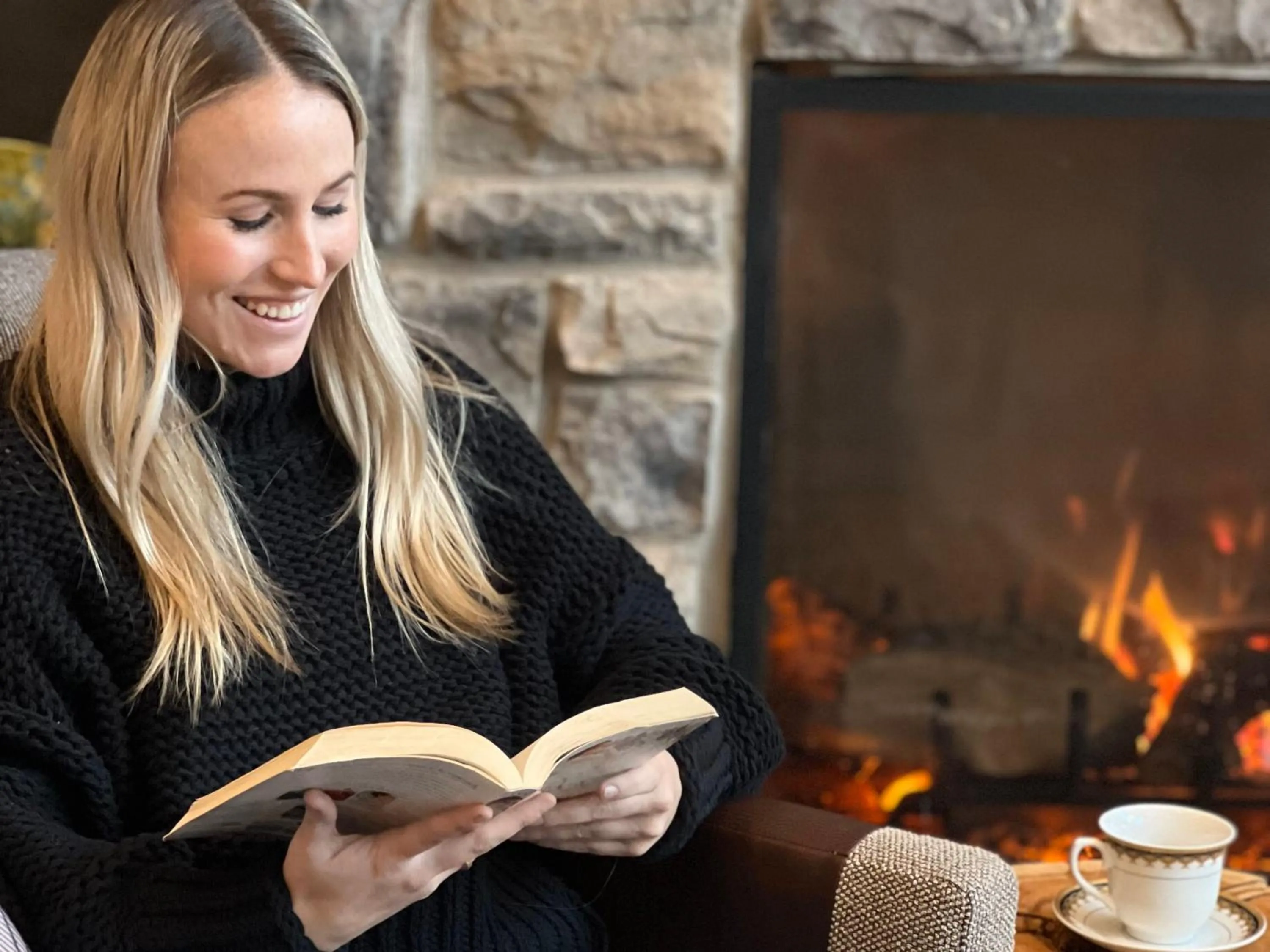 Lobby or reception in voco Saranac Lake NY - Waterfront by IHG