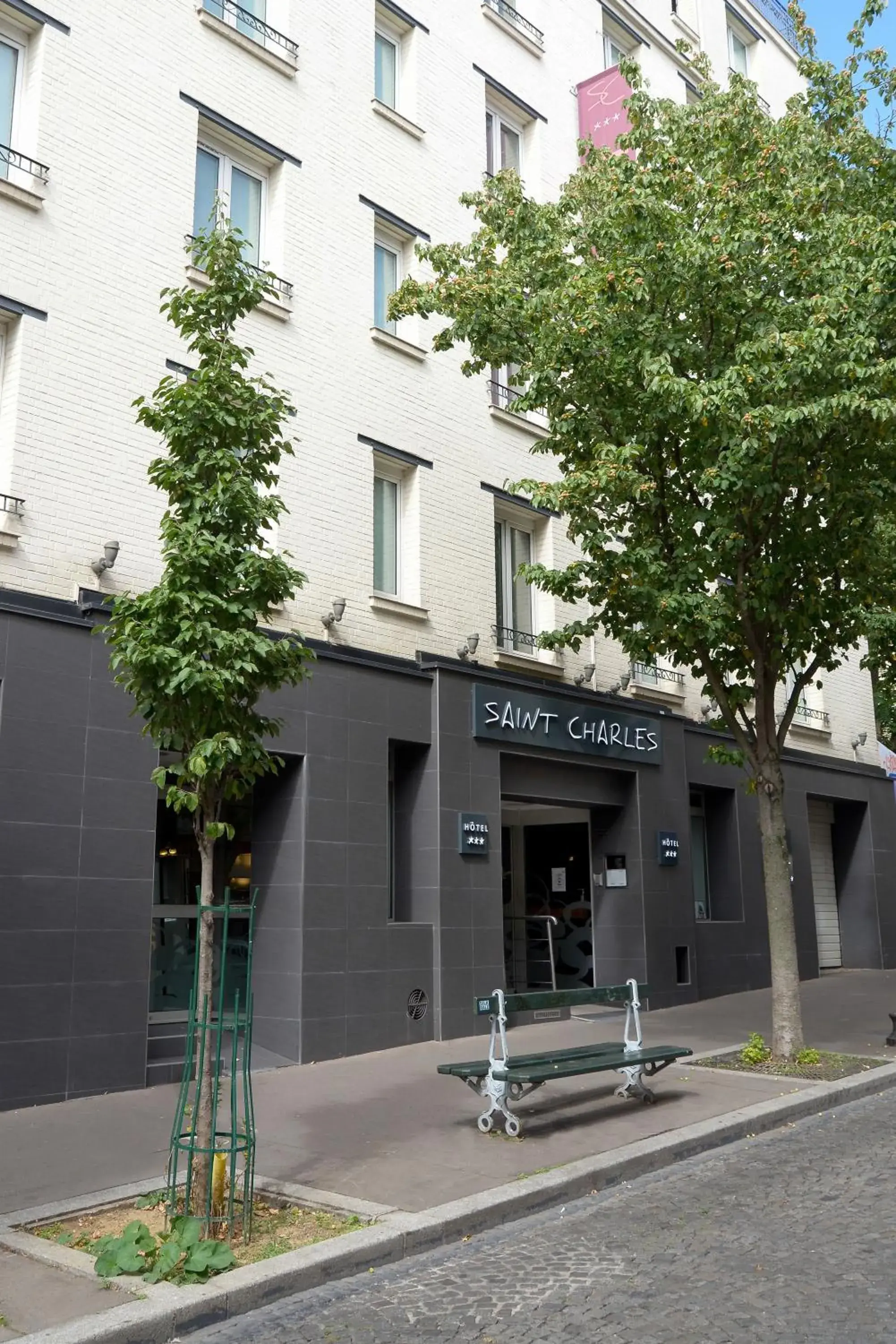 Facade/entrance, Property Building in Hotel Saint-Charles