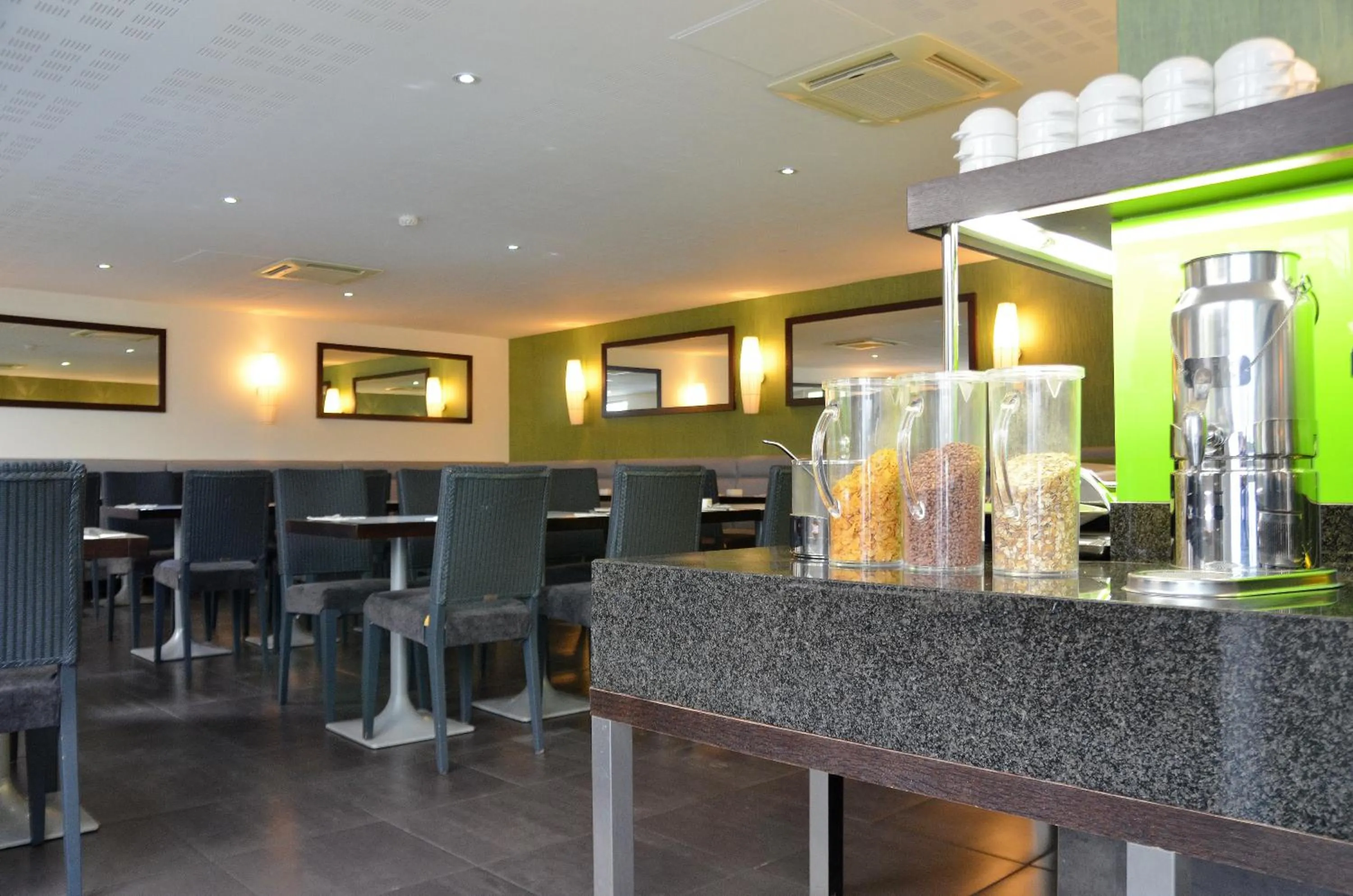 Breakfast in Hôtel Saint-Charles