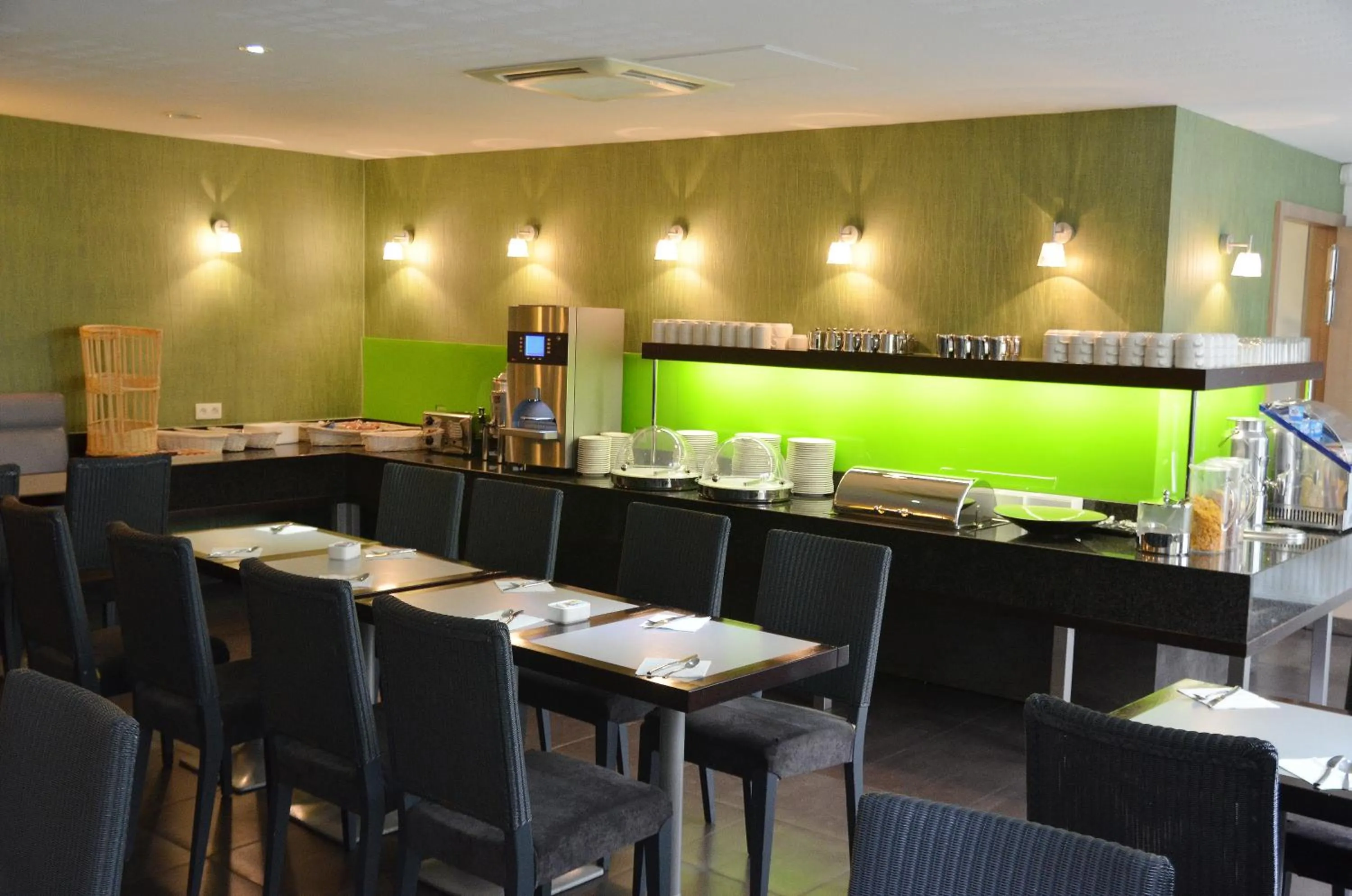 Breakfast in Hôtel Saint-Charles