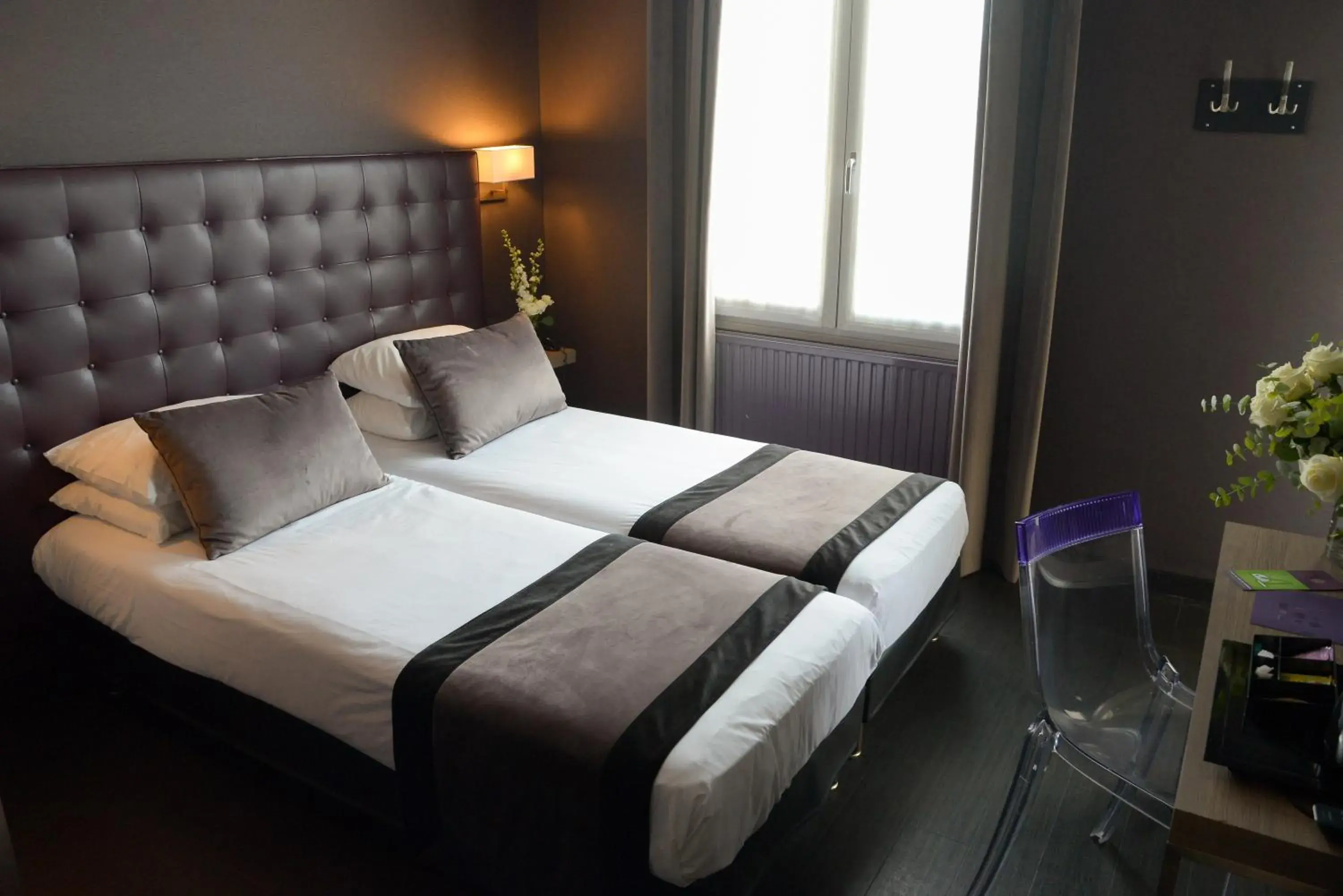 Bed in Hotel Saint-Charles