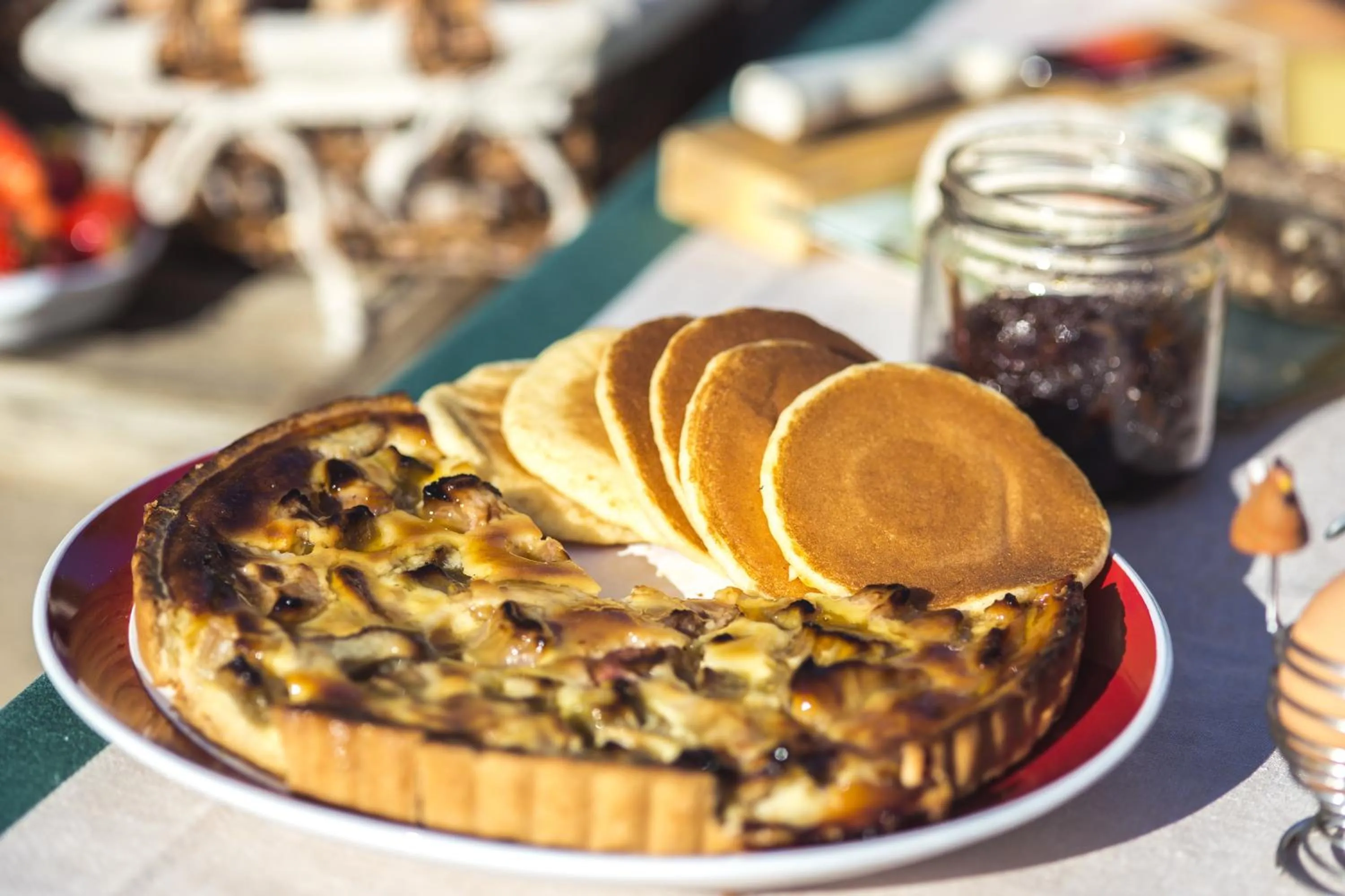 Food and drinks in Le Petit Domaine de Bois Avril