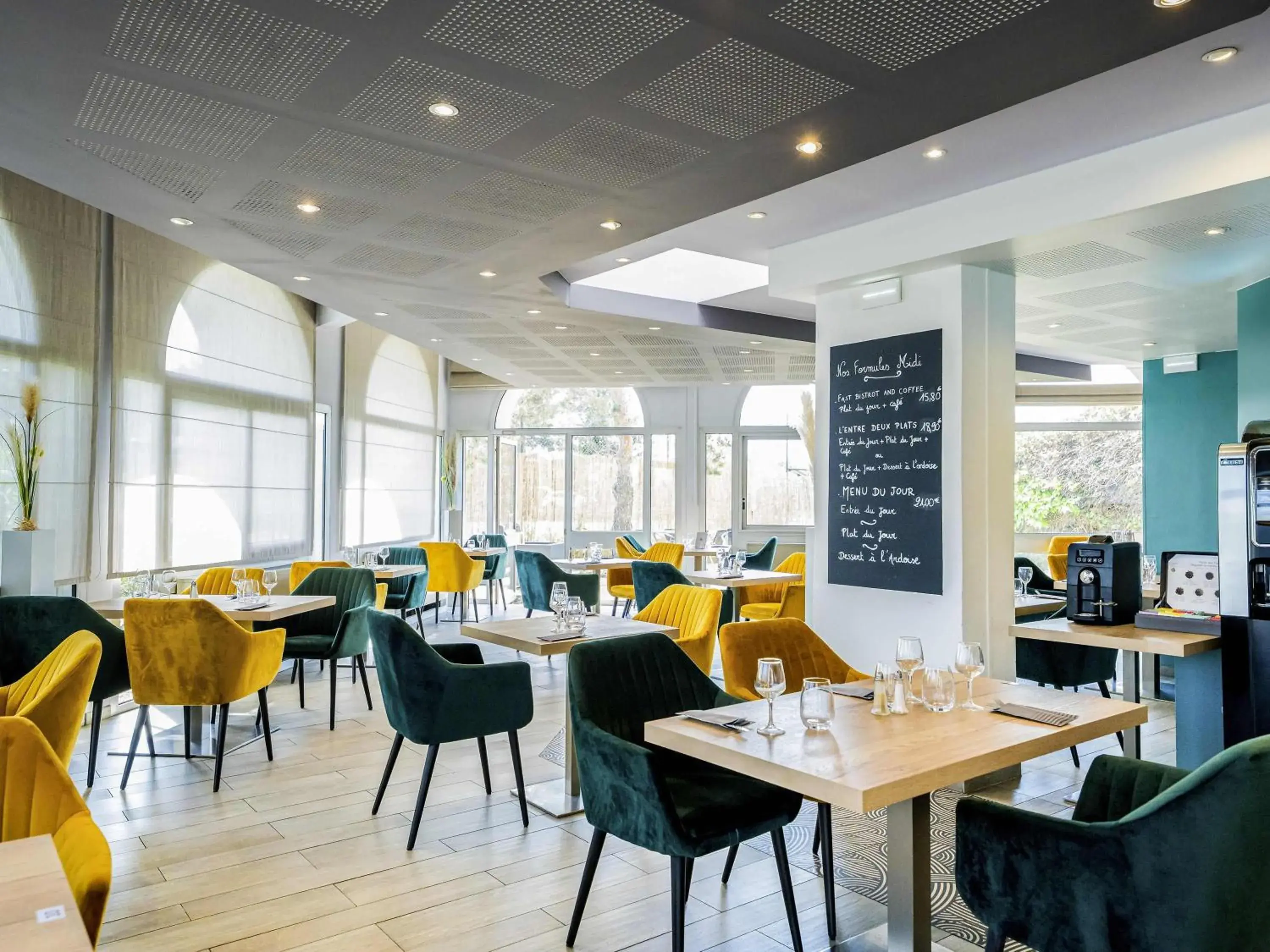 Restaurant/places to eat in Mercure Vienne Sud Chanas Restaurant/places to eat in Mercure Vienne Sud Chanas