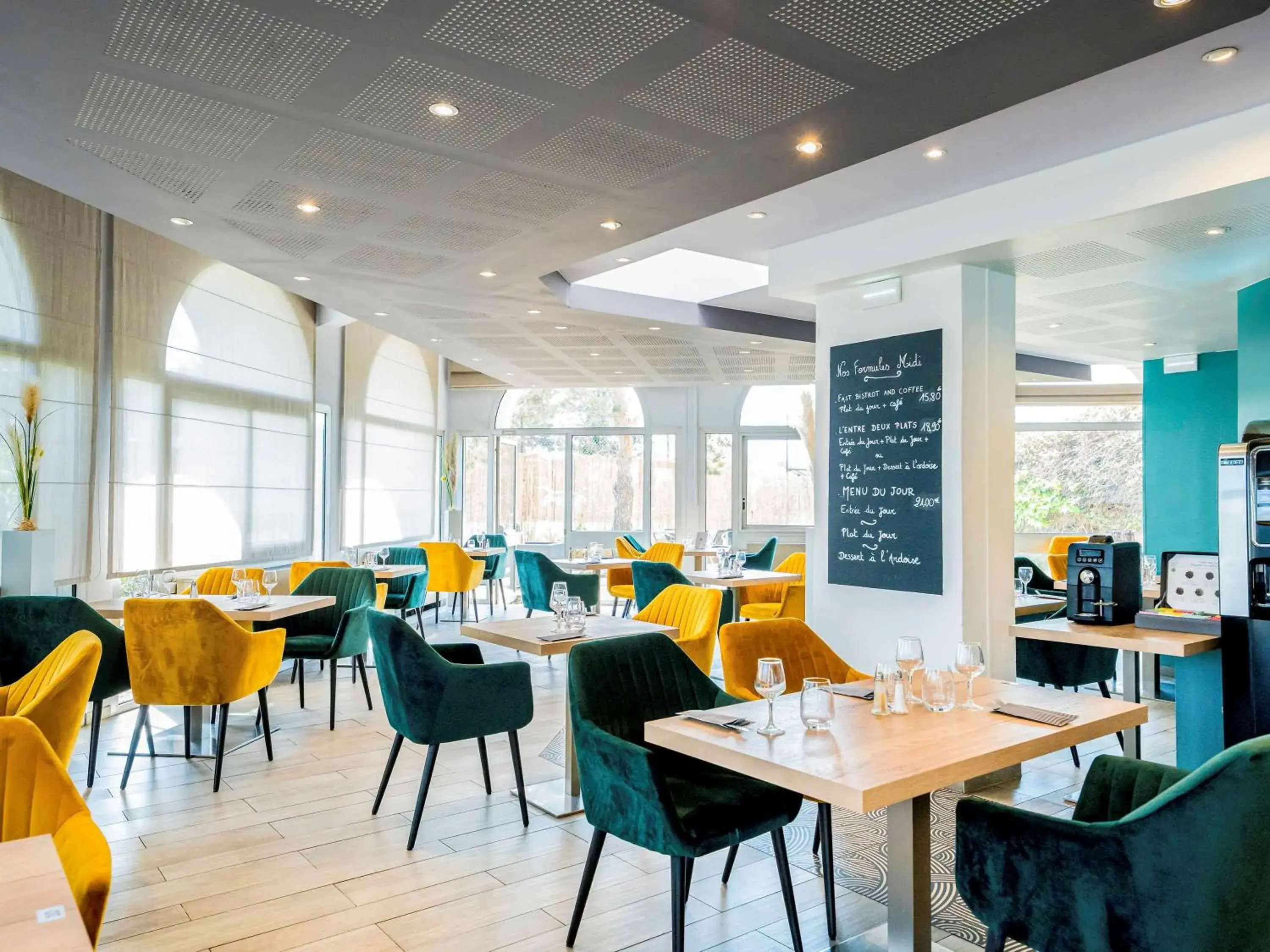 Restaurant/places to eat in Mercure Vienne Sud Chanas Restaurant/places to eat in Mercure Vienne Sud Chanas