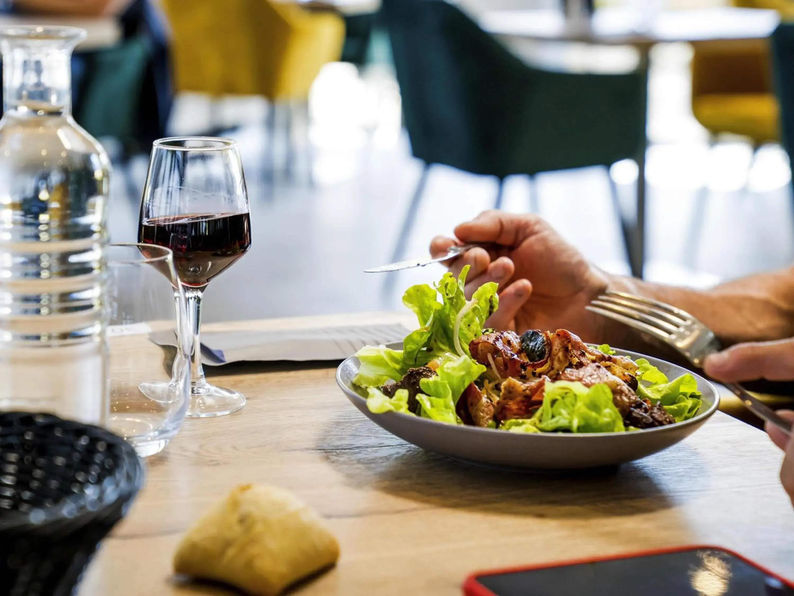 Restaurant/places to eat in Mercure Vienne Sud Chanas Restaurant/places to eat in Mercure Vienne Sud Chanas