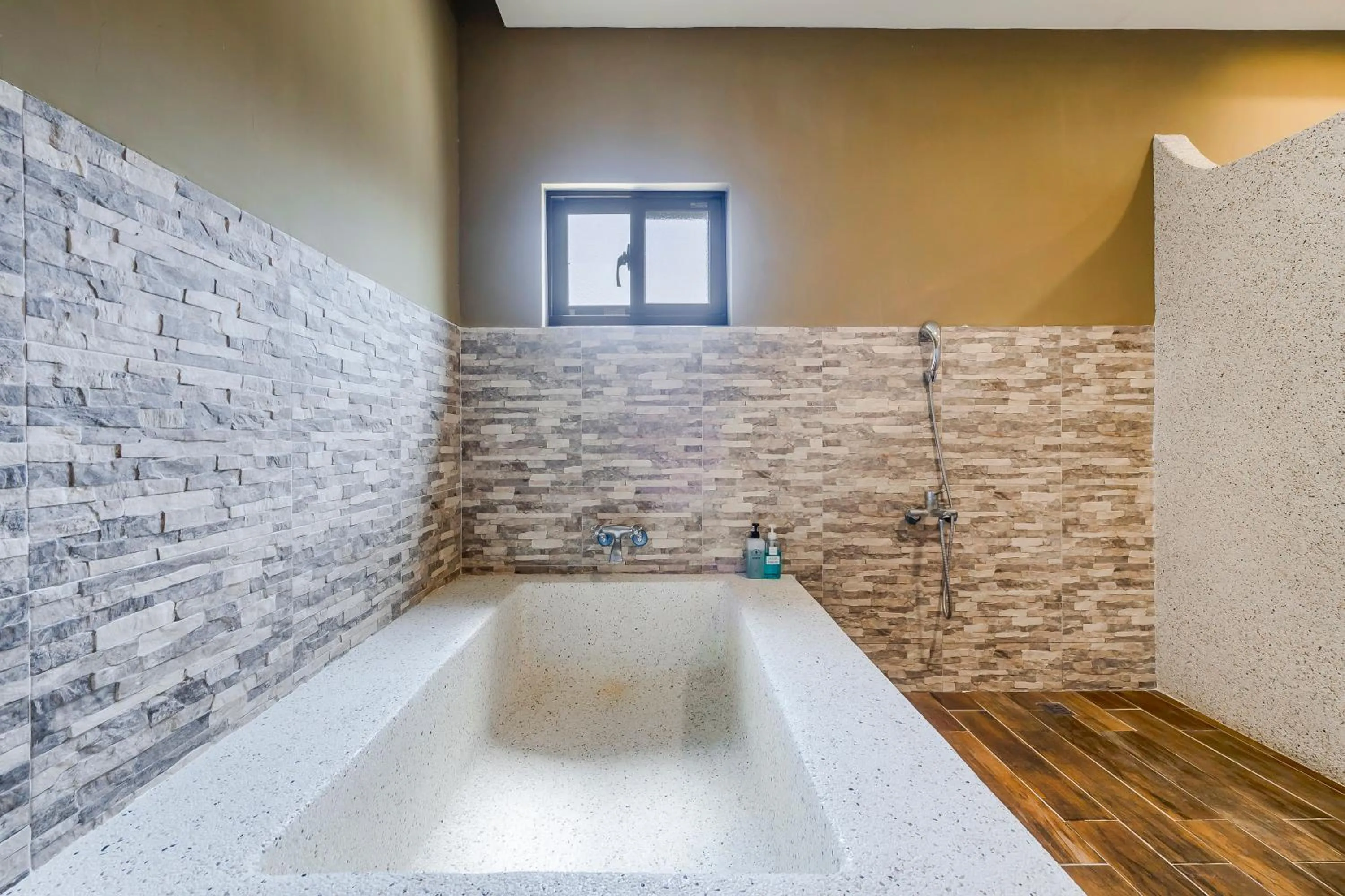 Bathroom in Southern Sun Homestay North