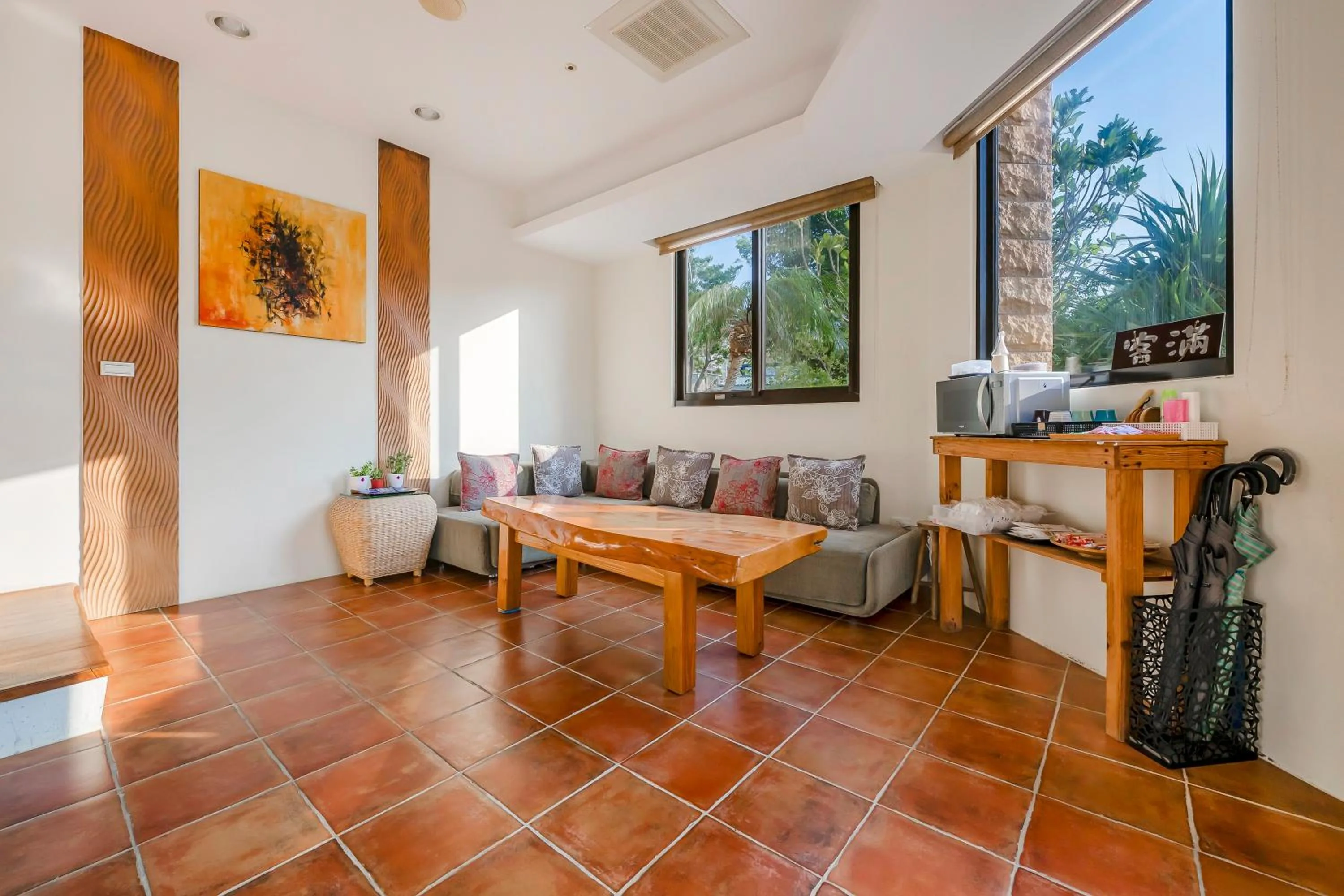 Seating area in Southern Sun Homestay North