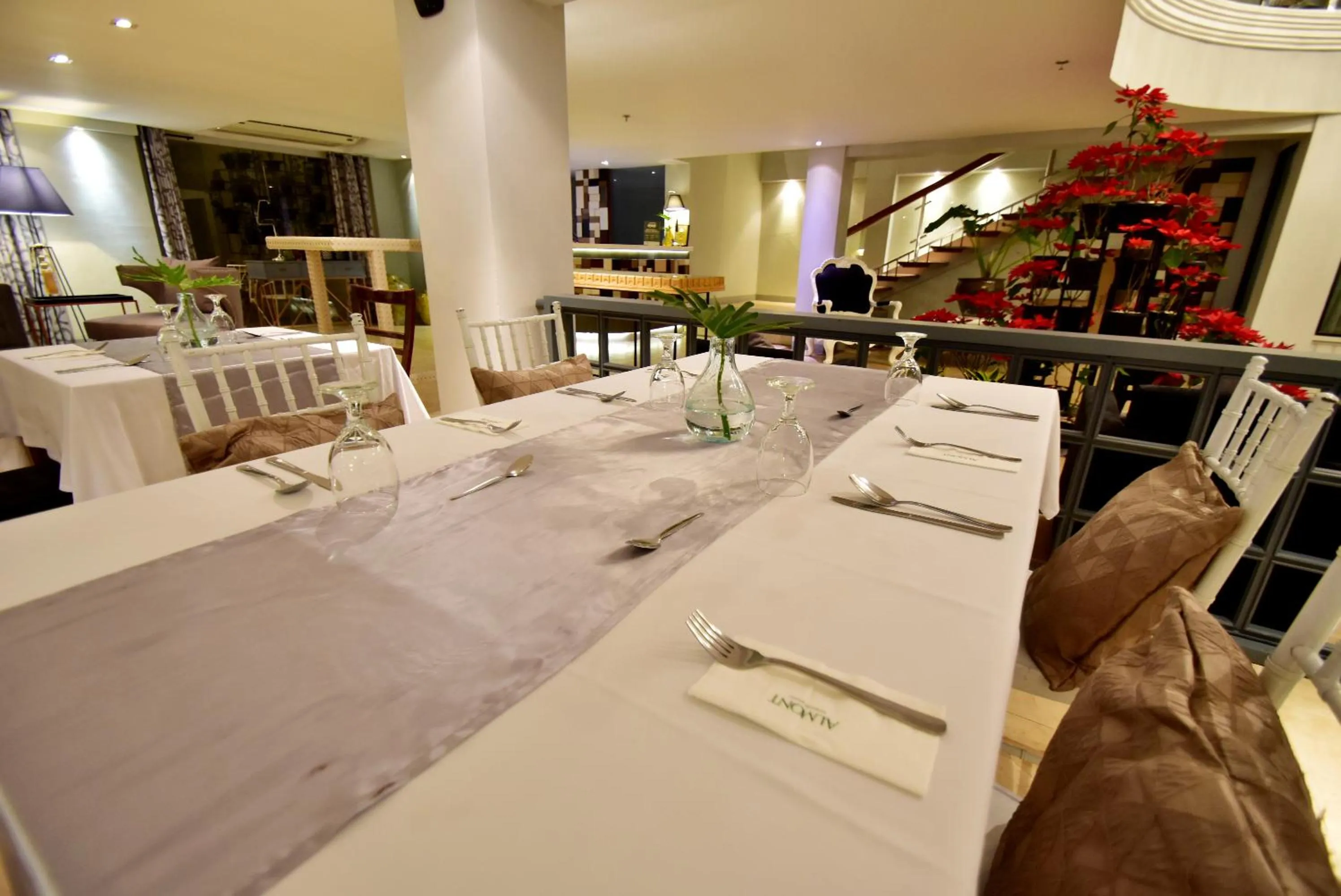 Restaurant/places to eat in Almont City Hotel