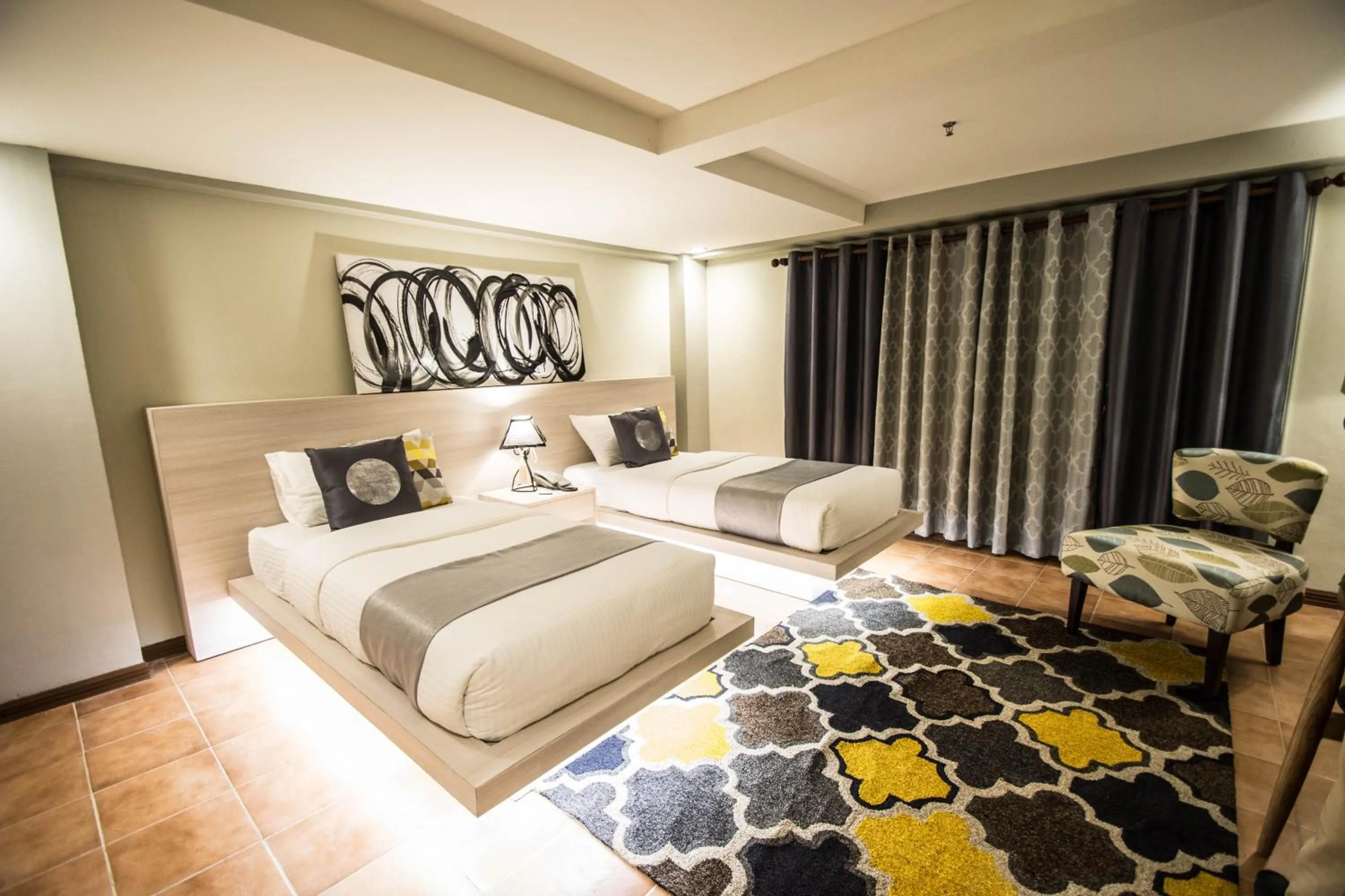 Photo of the whole room, Bed in Almont City Hotel