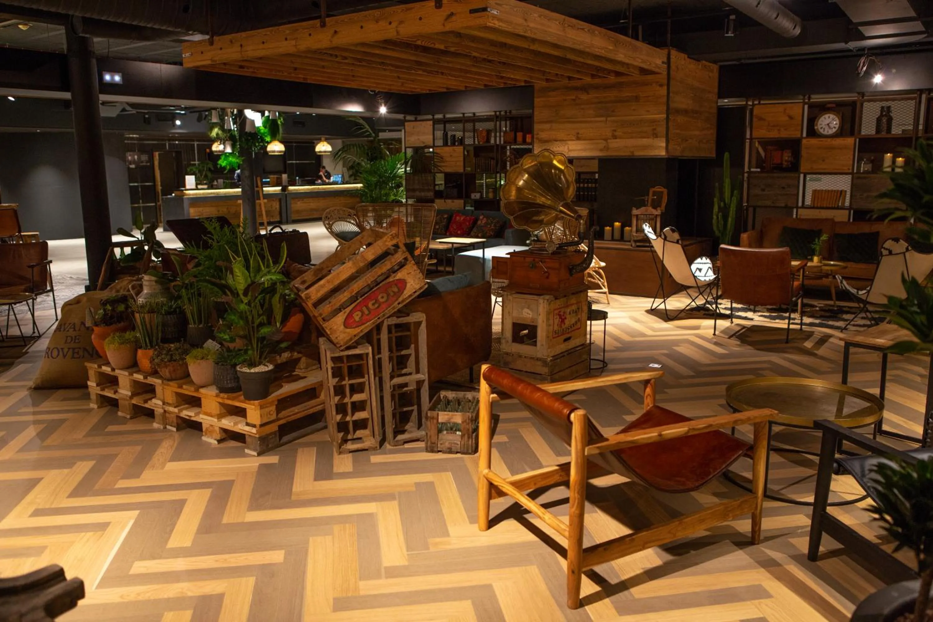 Lounge or bar in Novotel Avignon Nord