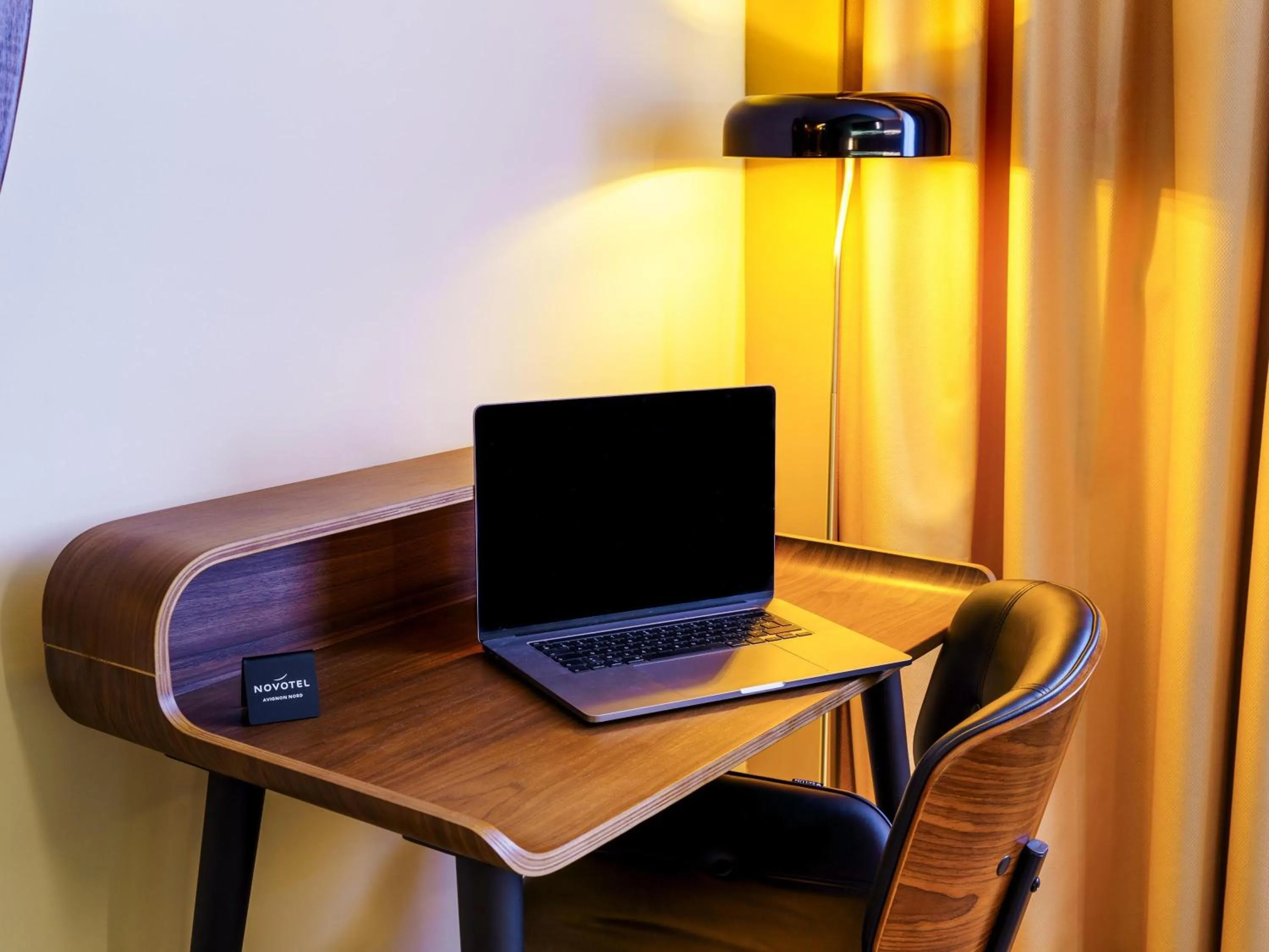 Bedroom in Novotel Avignon Nord