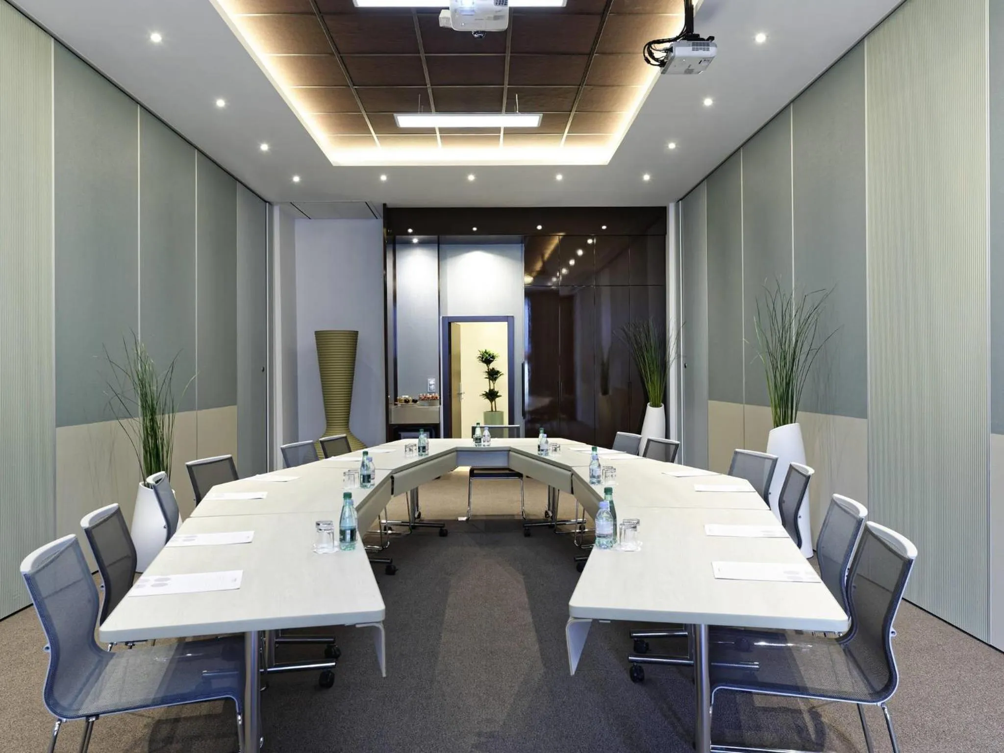 Meeting/conference room in Novotel Avignon Nord