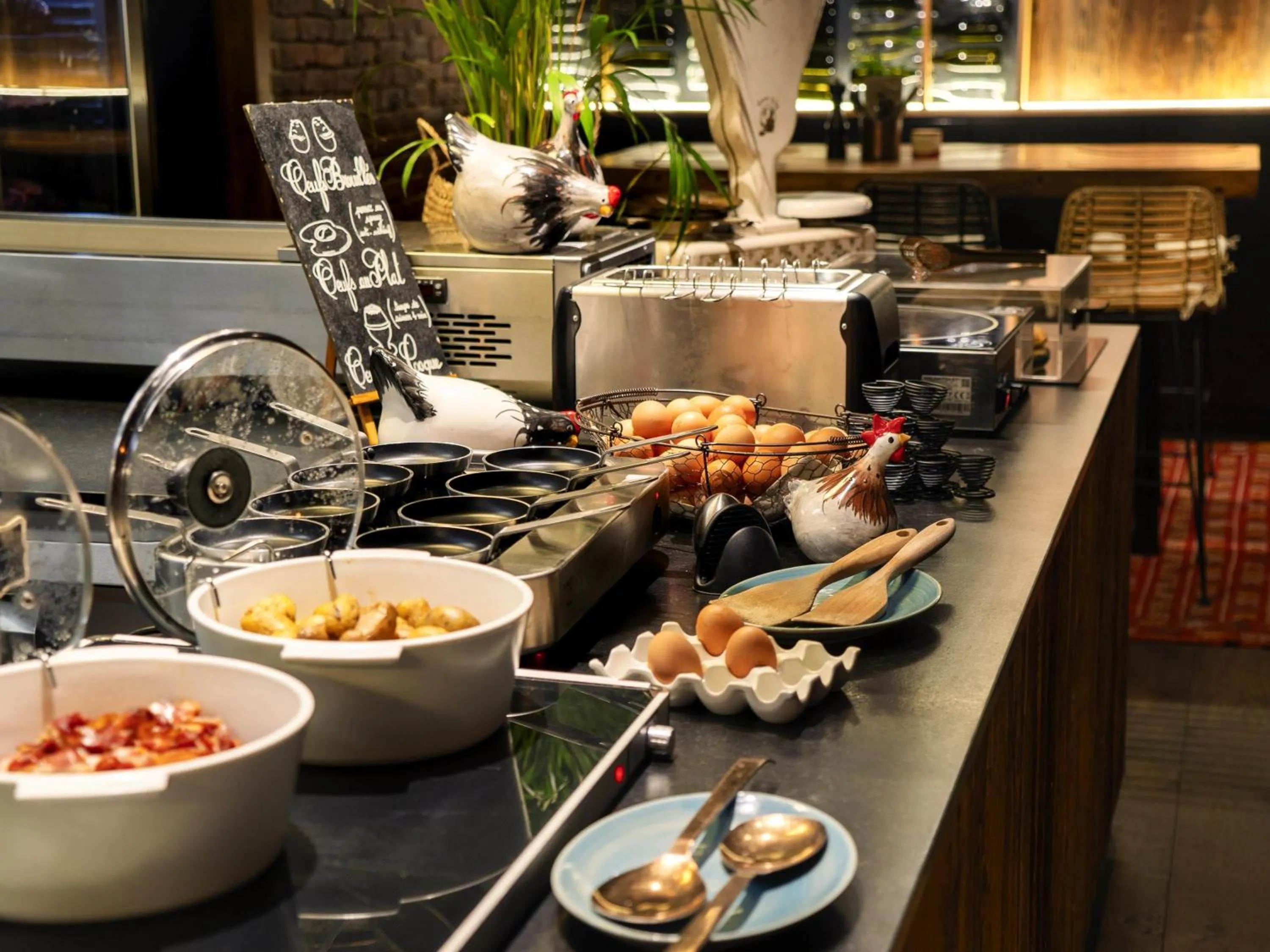 Breakfast in Novotel Avignon Nord