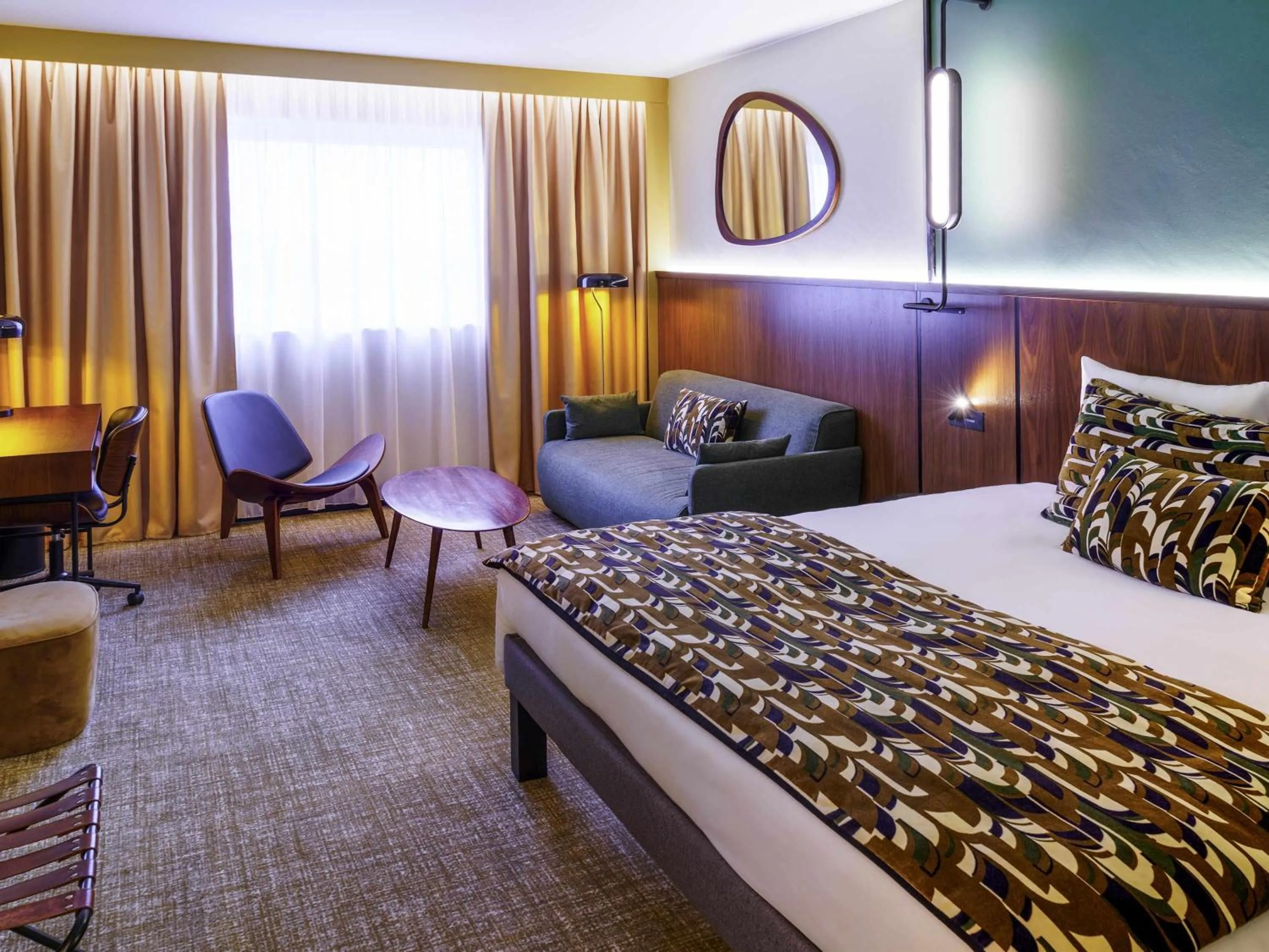 Bedroom, Bed in Novotel Avignon Nord