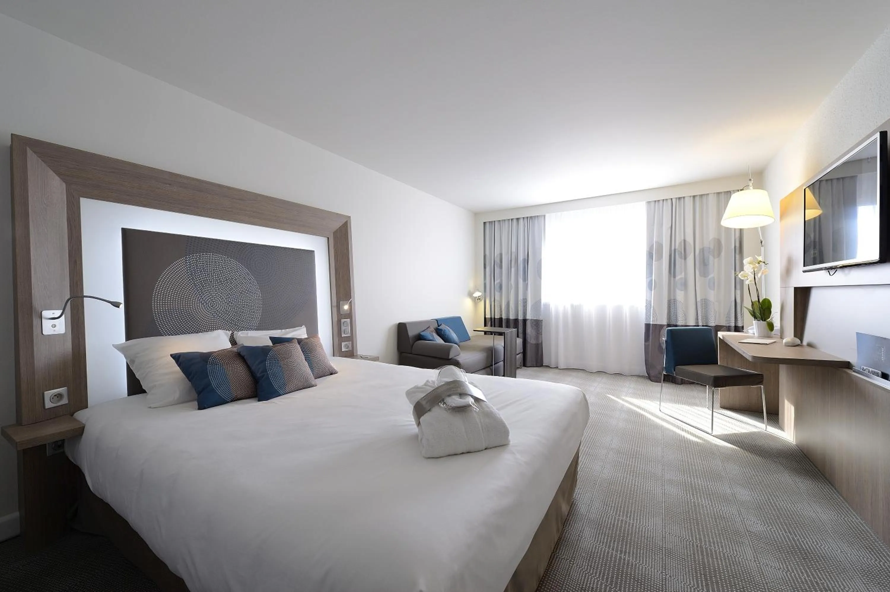 Bed in Novotel Avignon Nord