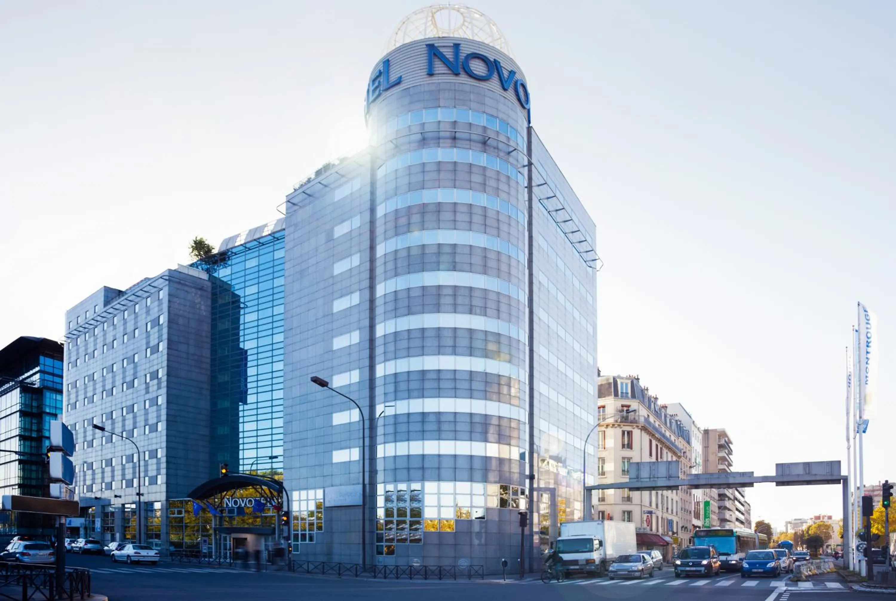 Property building in Novotel Paris 14 Porte d'Orléans
