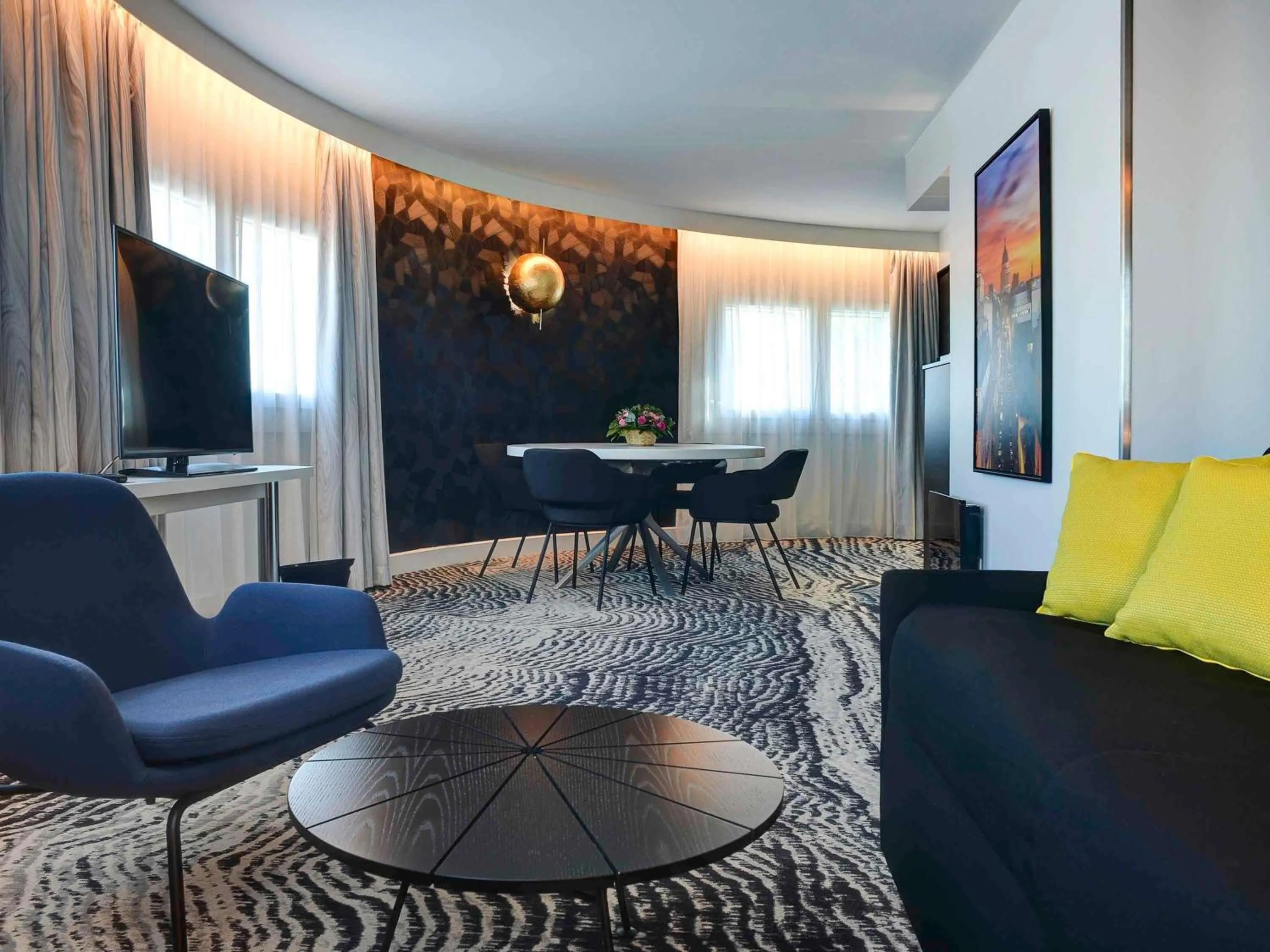 Bedroom in Novotel Paris 14 Porte d'Orléans