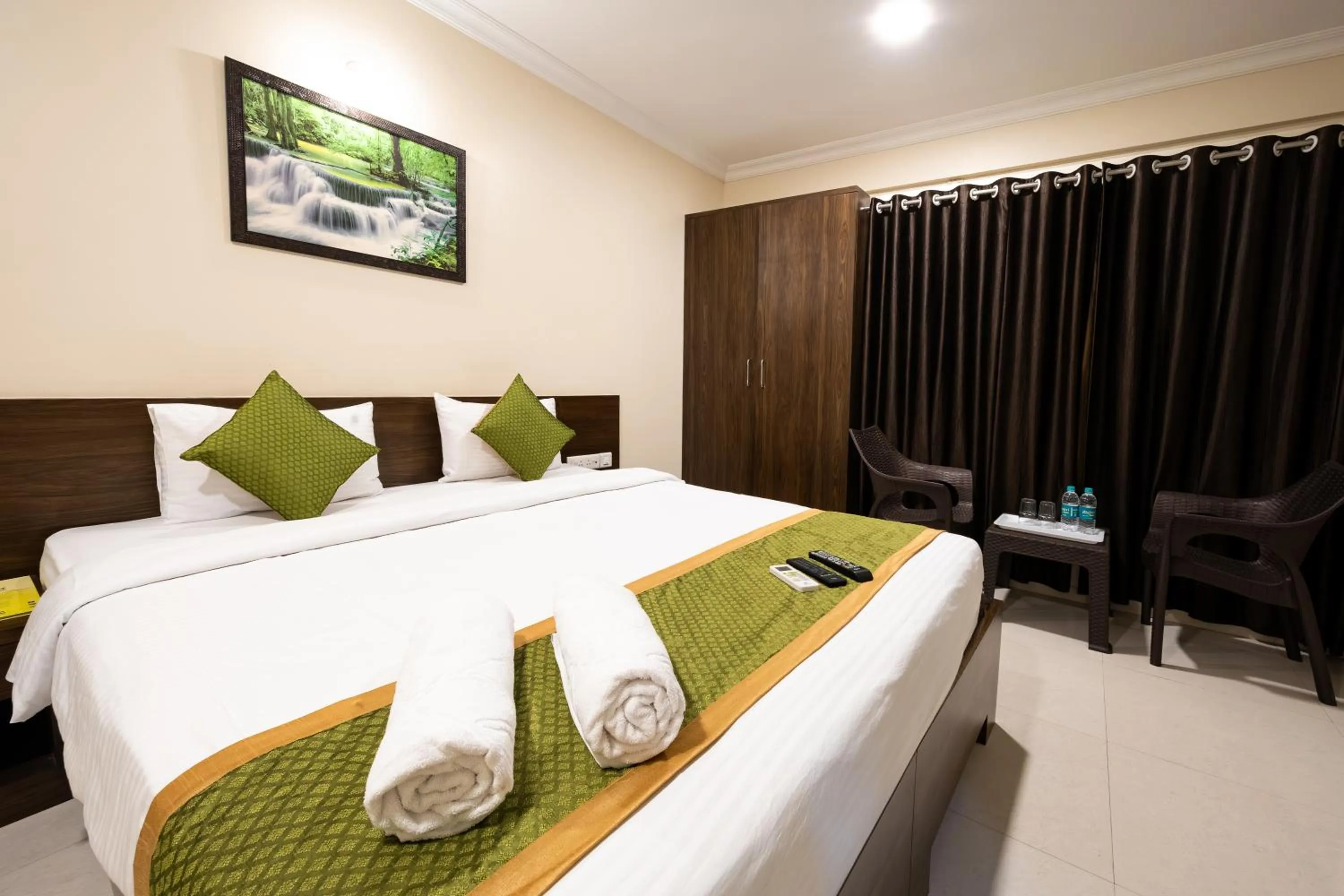 Bed in Kedari Residency