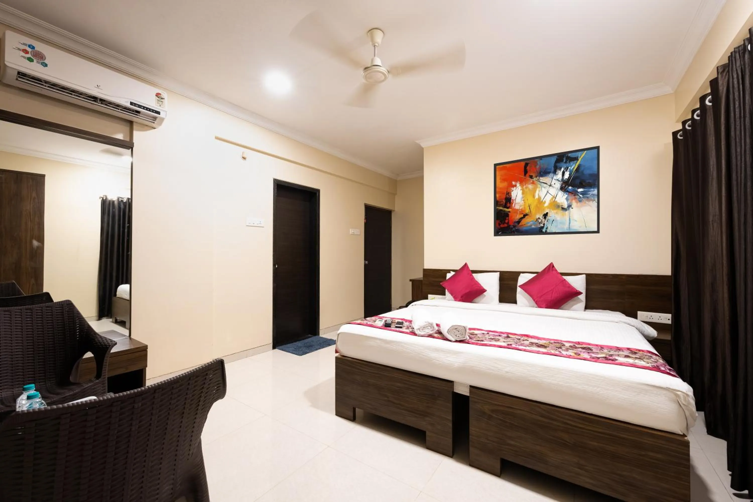 Bed in Kedari Residency