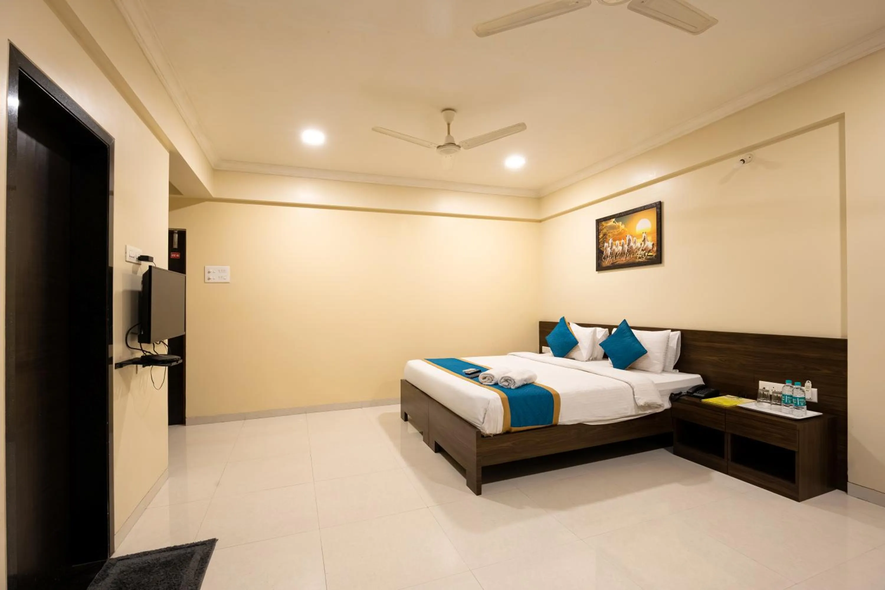 Bed in Kedari Residency