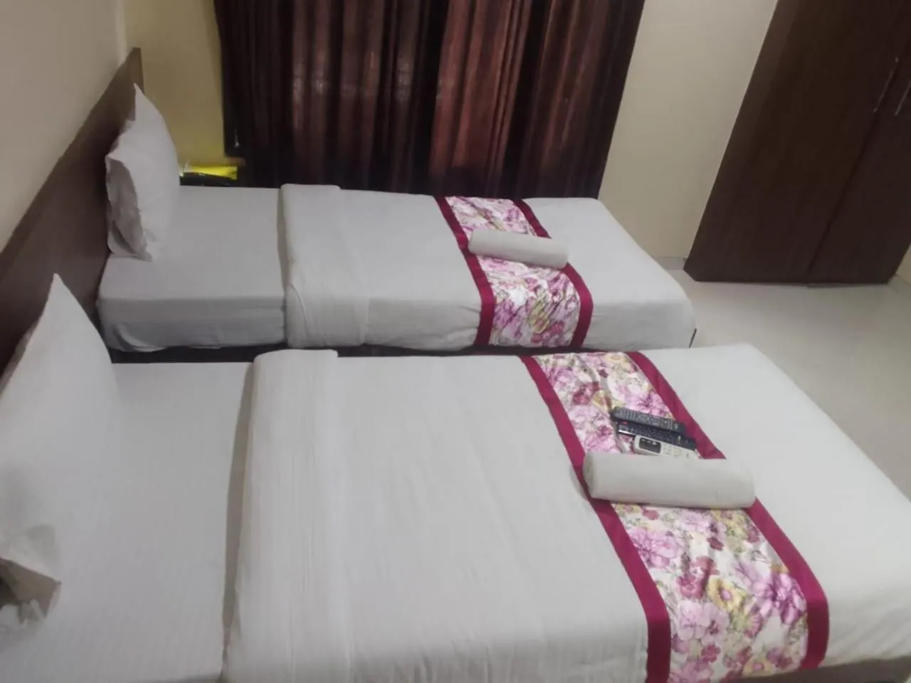 Bed in Kedari Residency