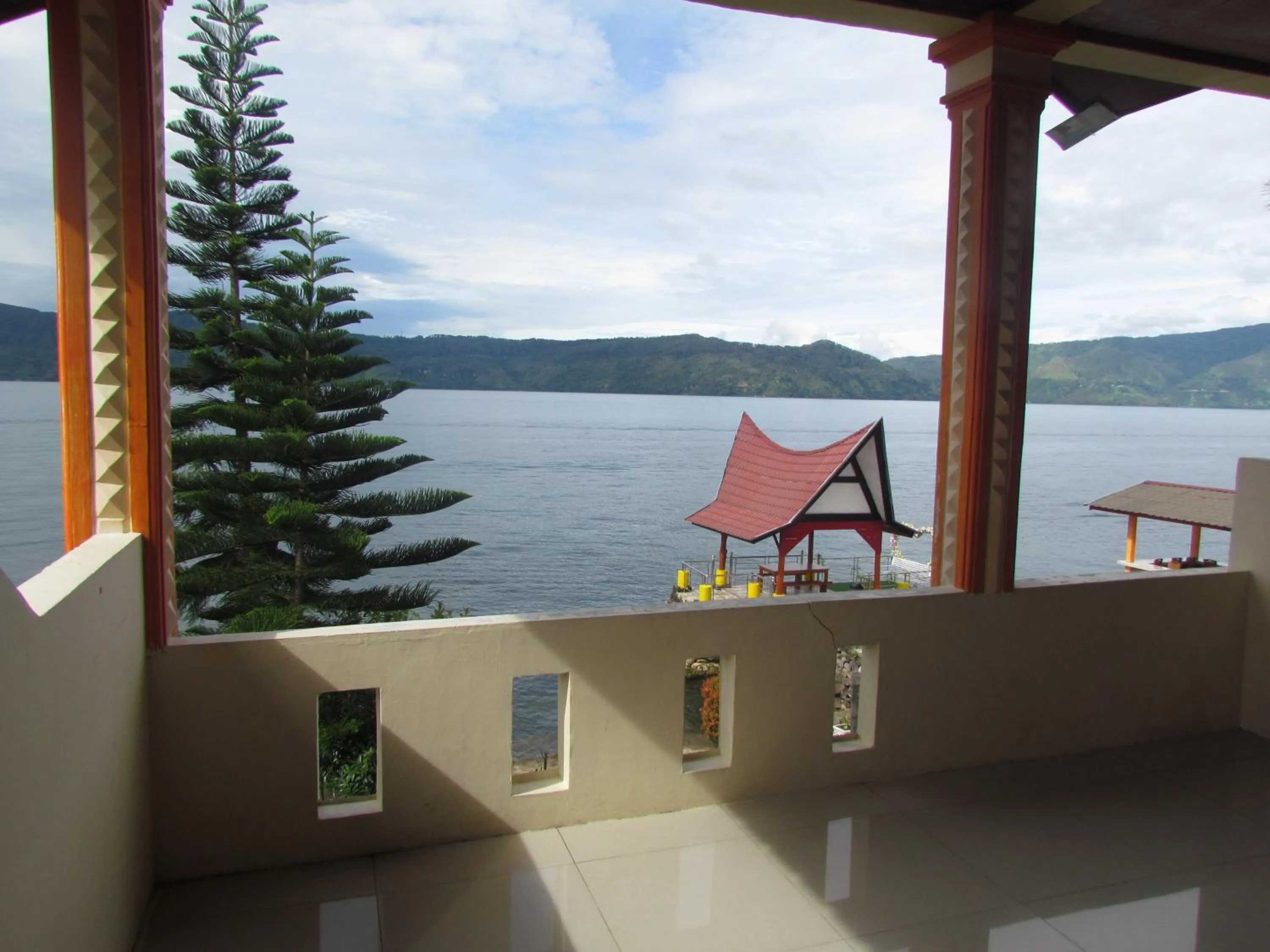 Lake view in Lekjon Cottage