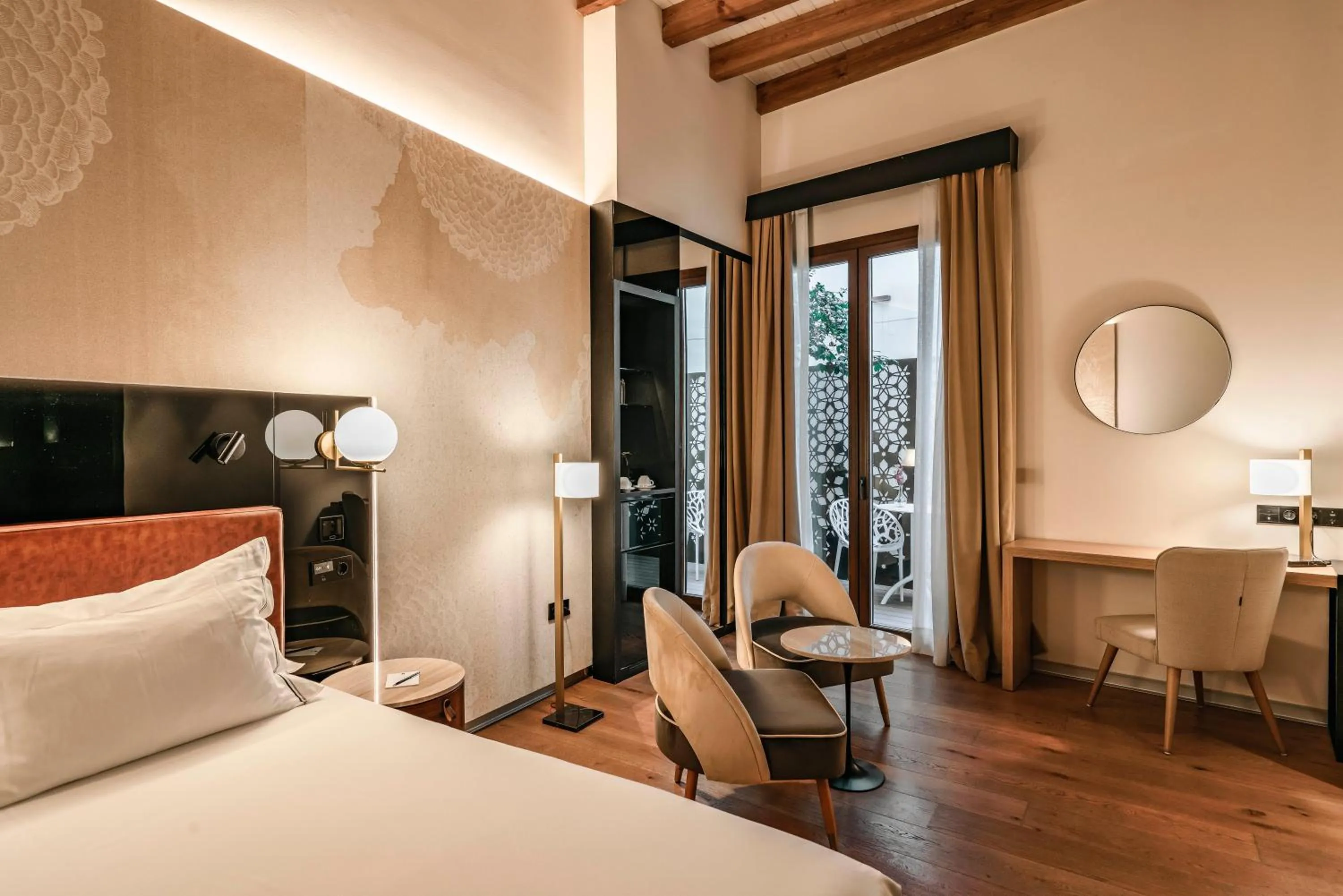 TV and multimedia, Bed in Vincci Selección Unuk 5 GL