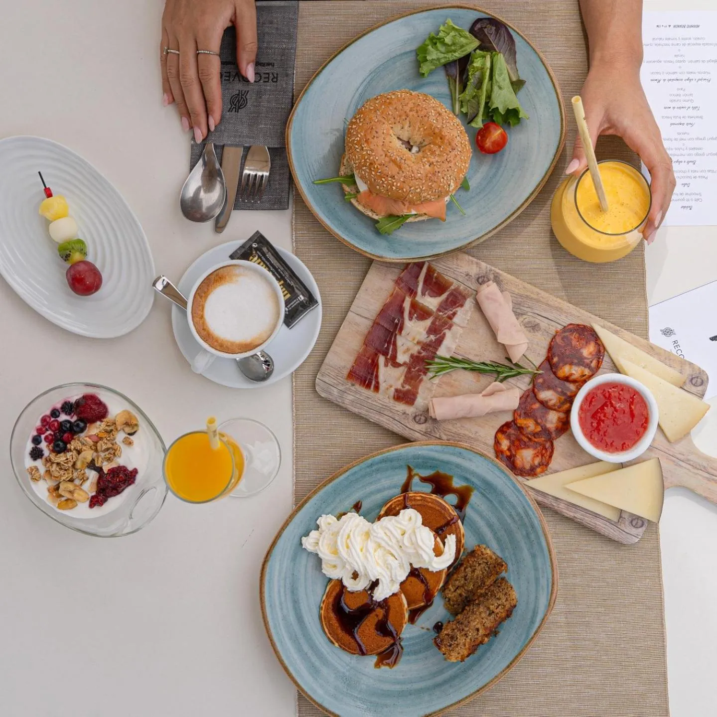 Food and drinks in Vincci Selección Unuk 5 GL