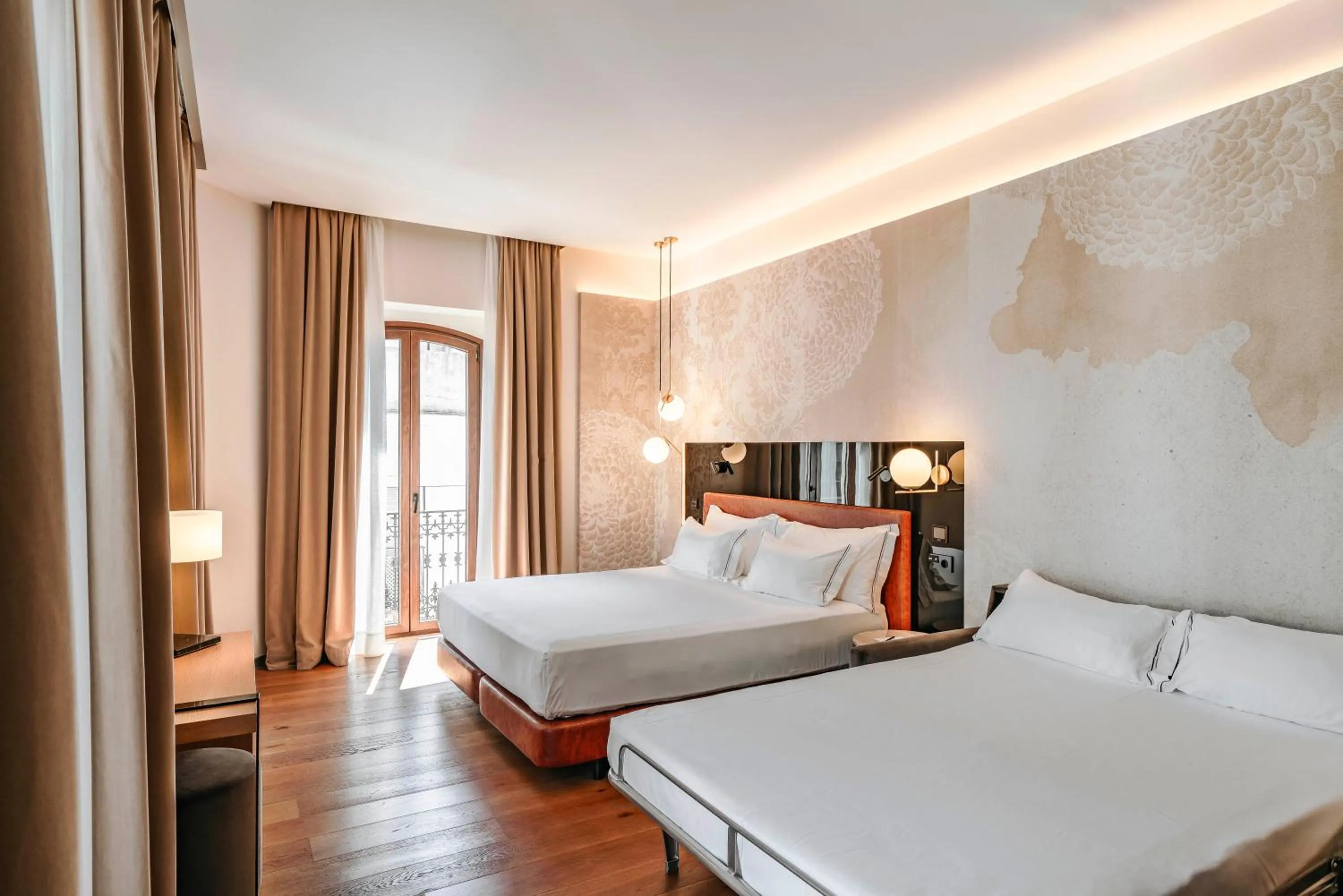 Photo of the whole room, Bed in Vincci Selección Unuk 5 GL