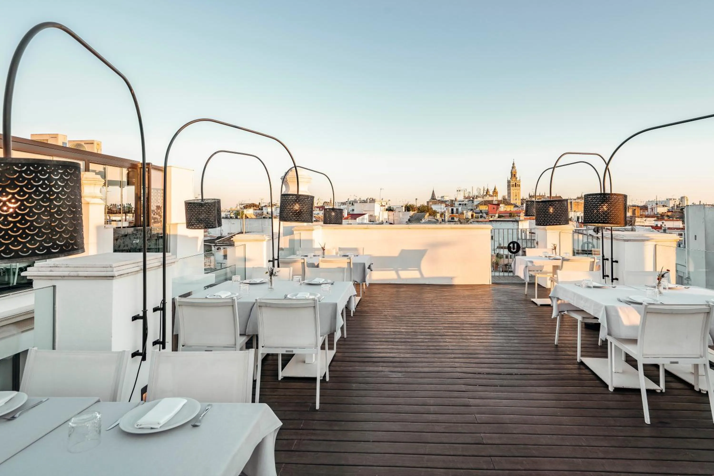 Restaurant/places to eat in Vincci Selección Unuk 5 GL