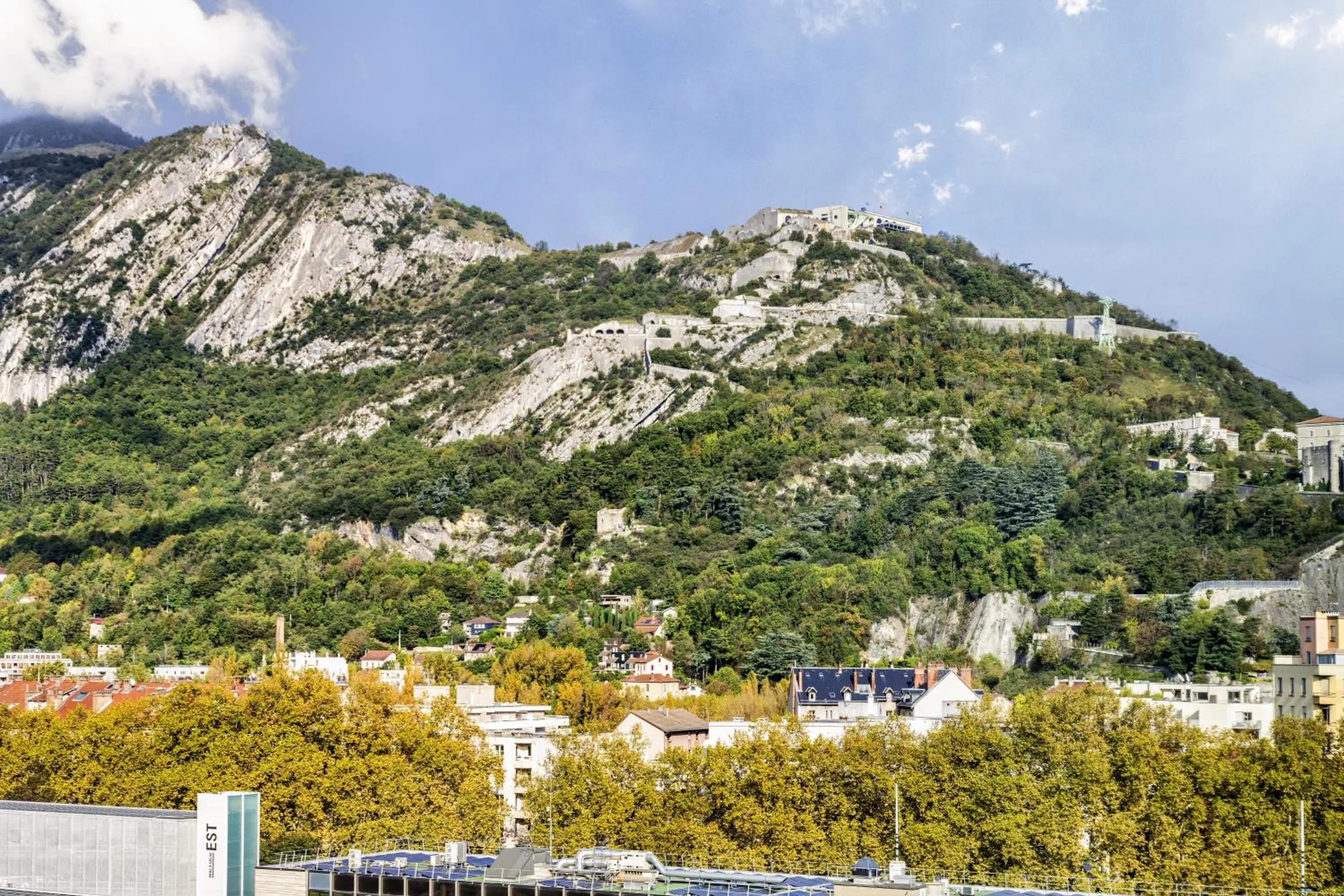 Natural landscape in Novotel Grenoble Centre