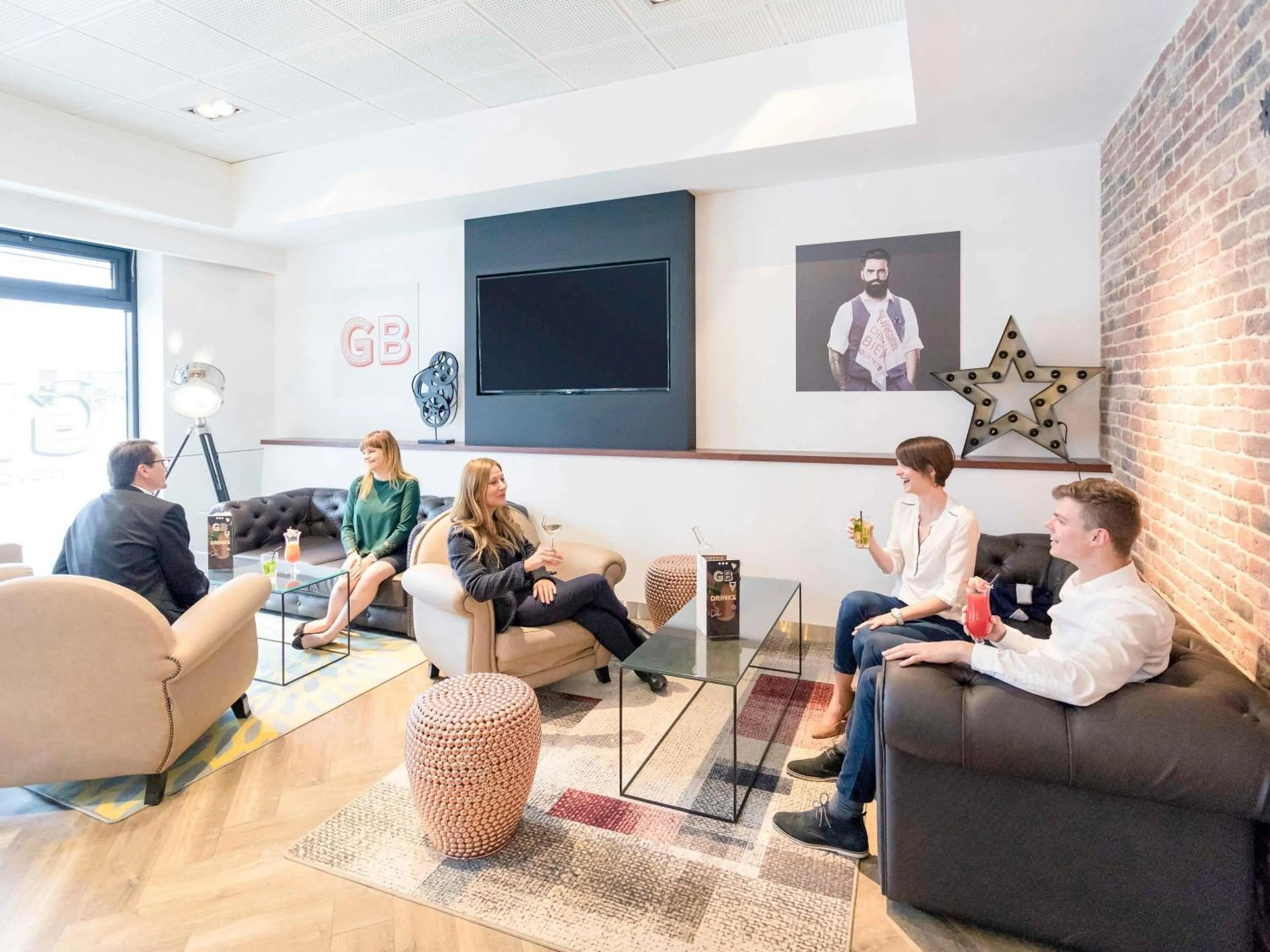 Lounge or bar in Novotel Grenoble Centre