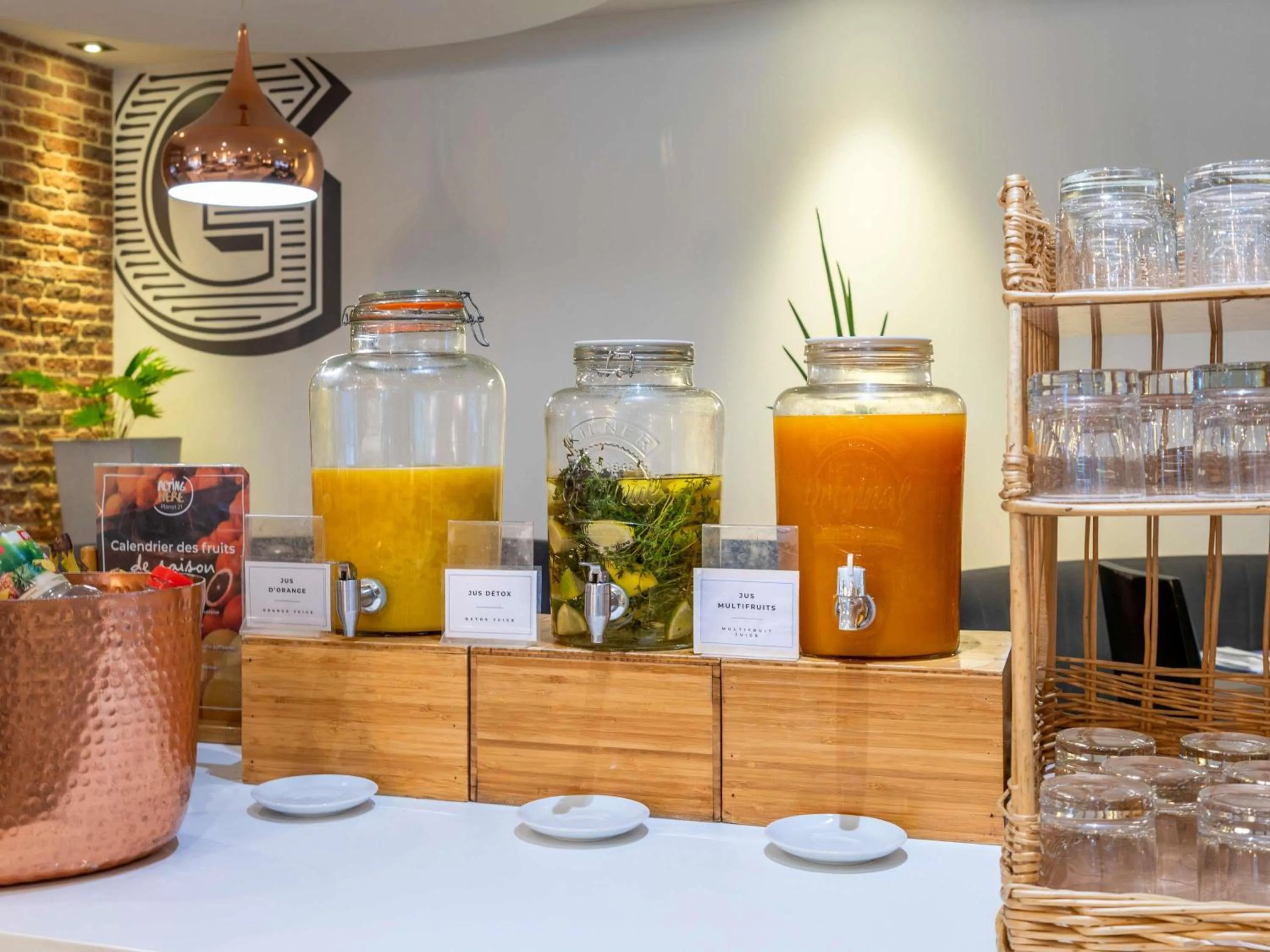 Breakfast in Novotel Grenoble Centre