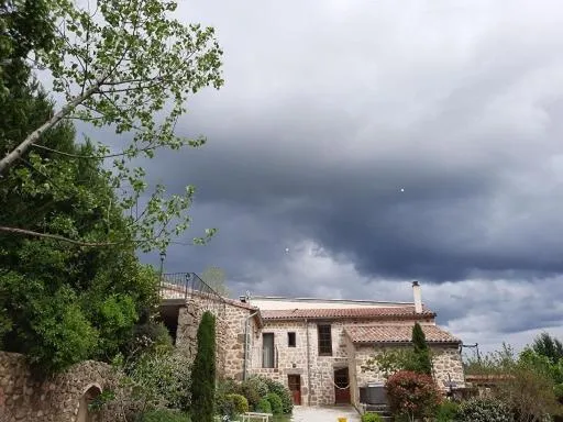 Facade/entrance in Le Petit Rias Gîte Soleil
