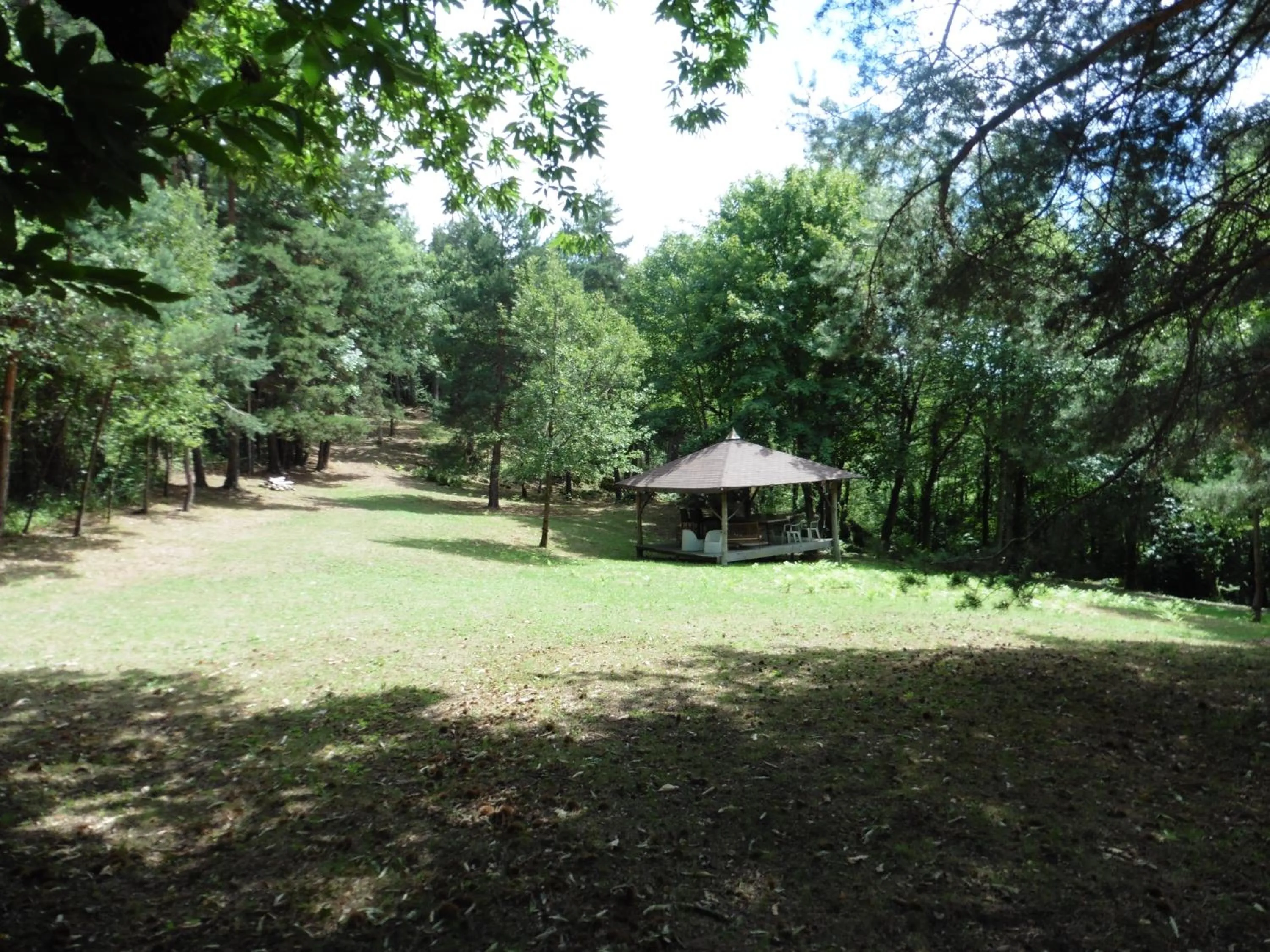 Garden in Le Petit Rias Gîte Soleil