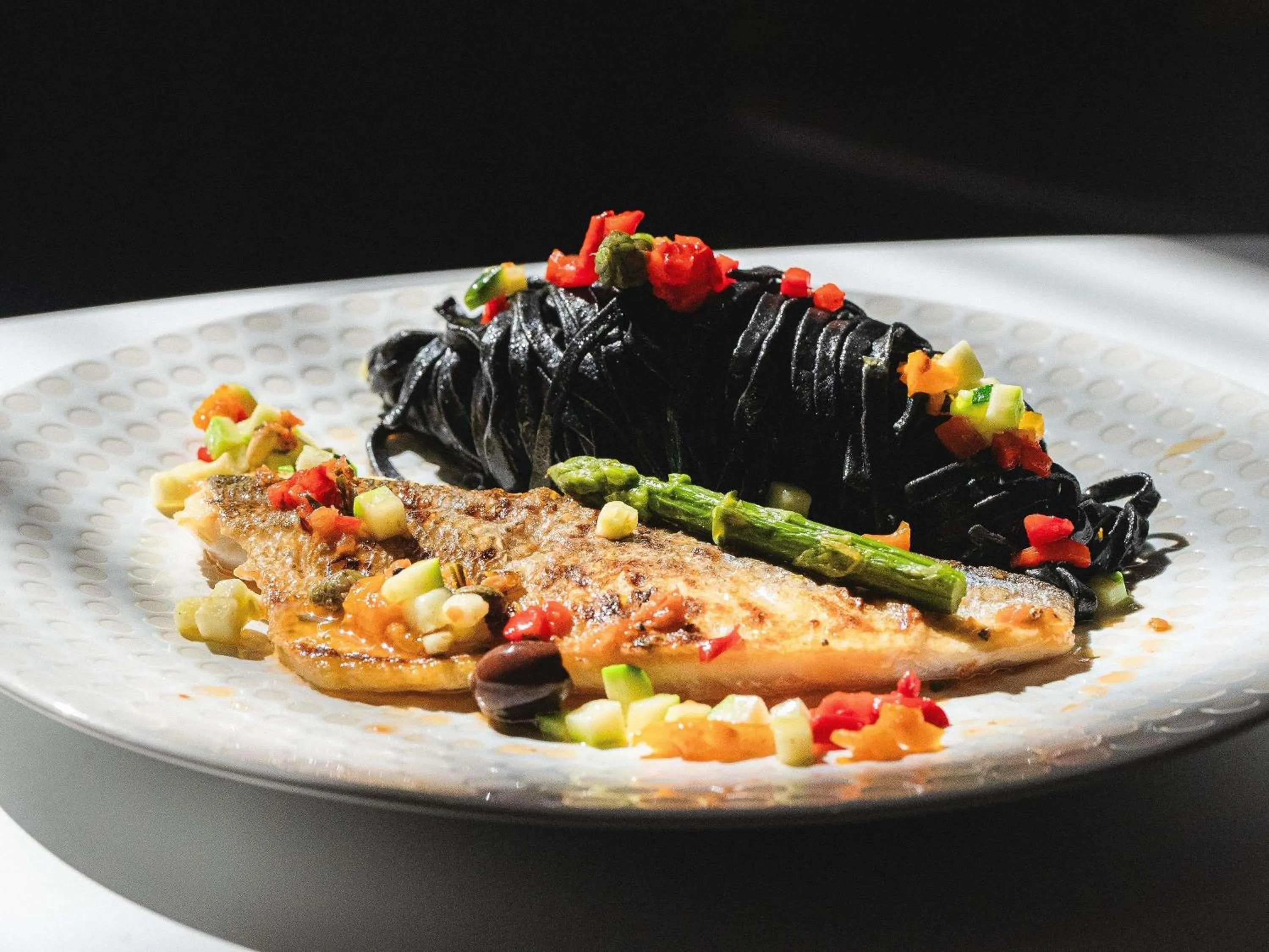 Restaurant/places to eat in Mercure Nantes Centre Grand Hotel