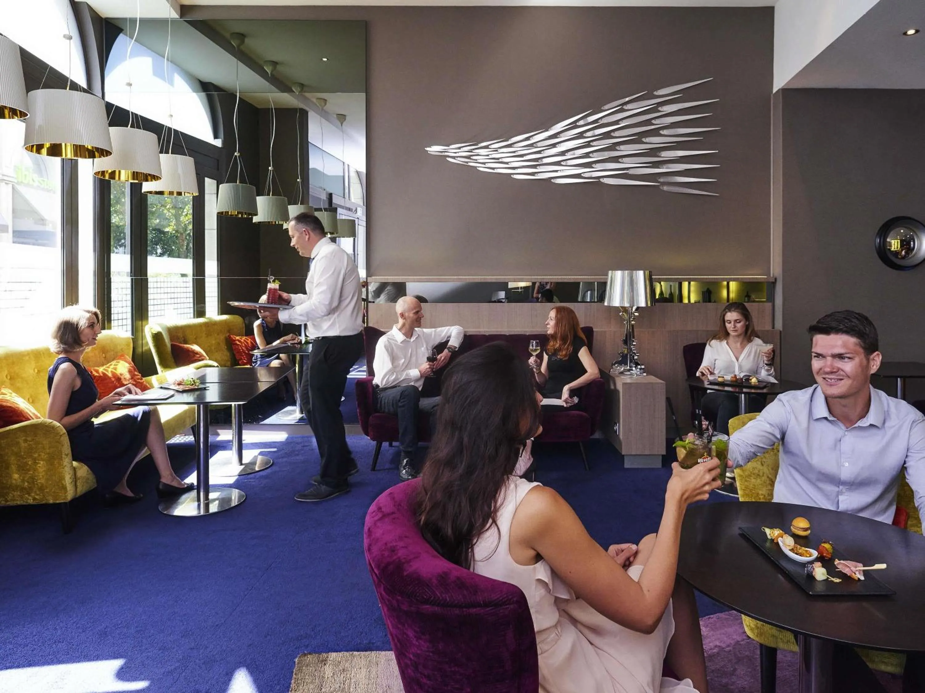 Lounge or bar in Mercure Nantes Centre Grand Hotel