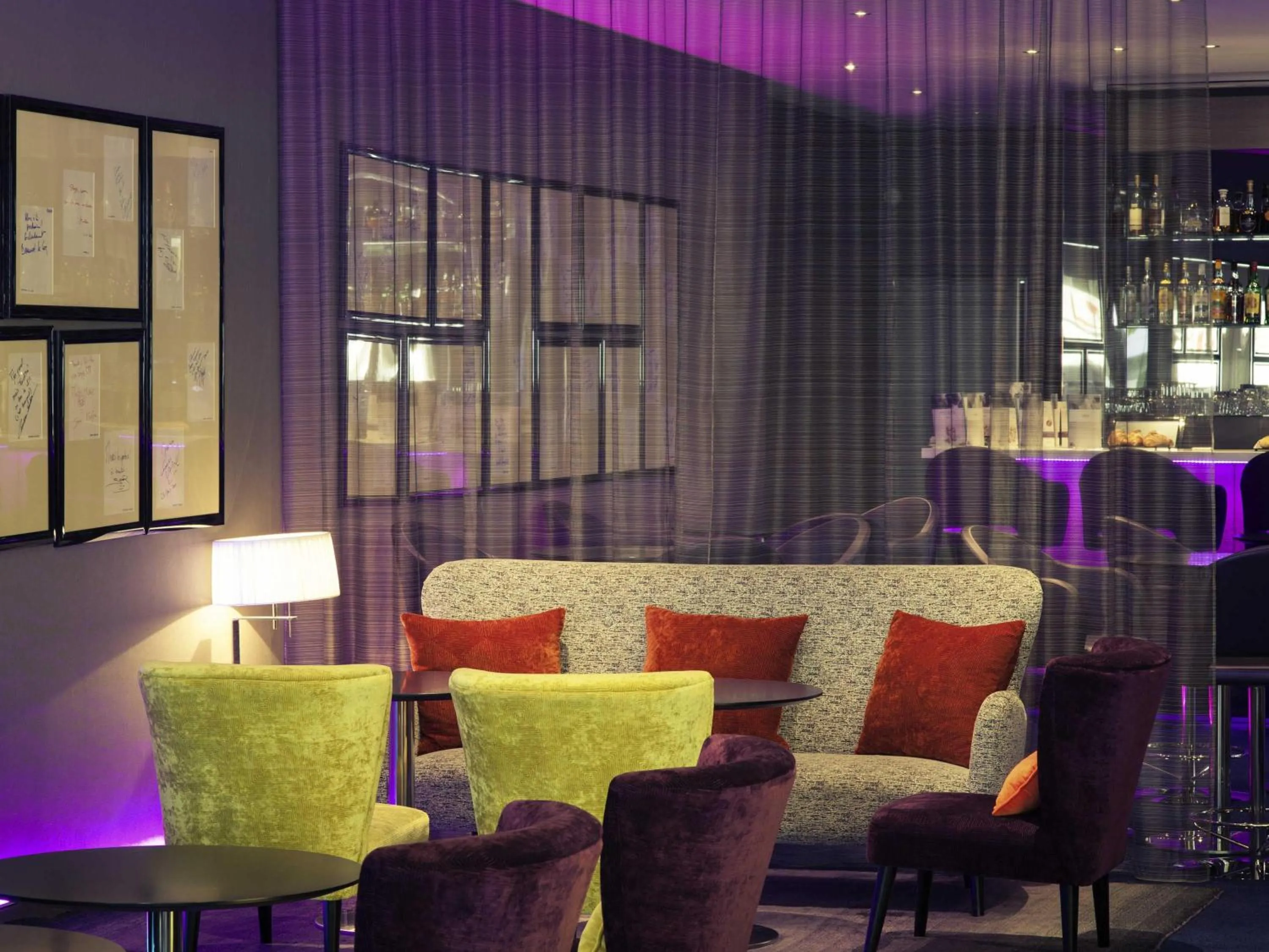 Restaurant/places to eat in Mercure Nantes Centre Grand Hotel