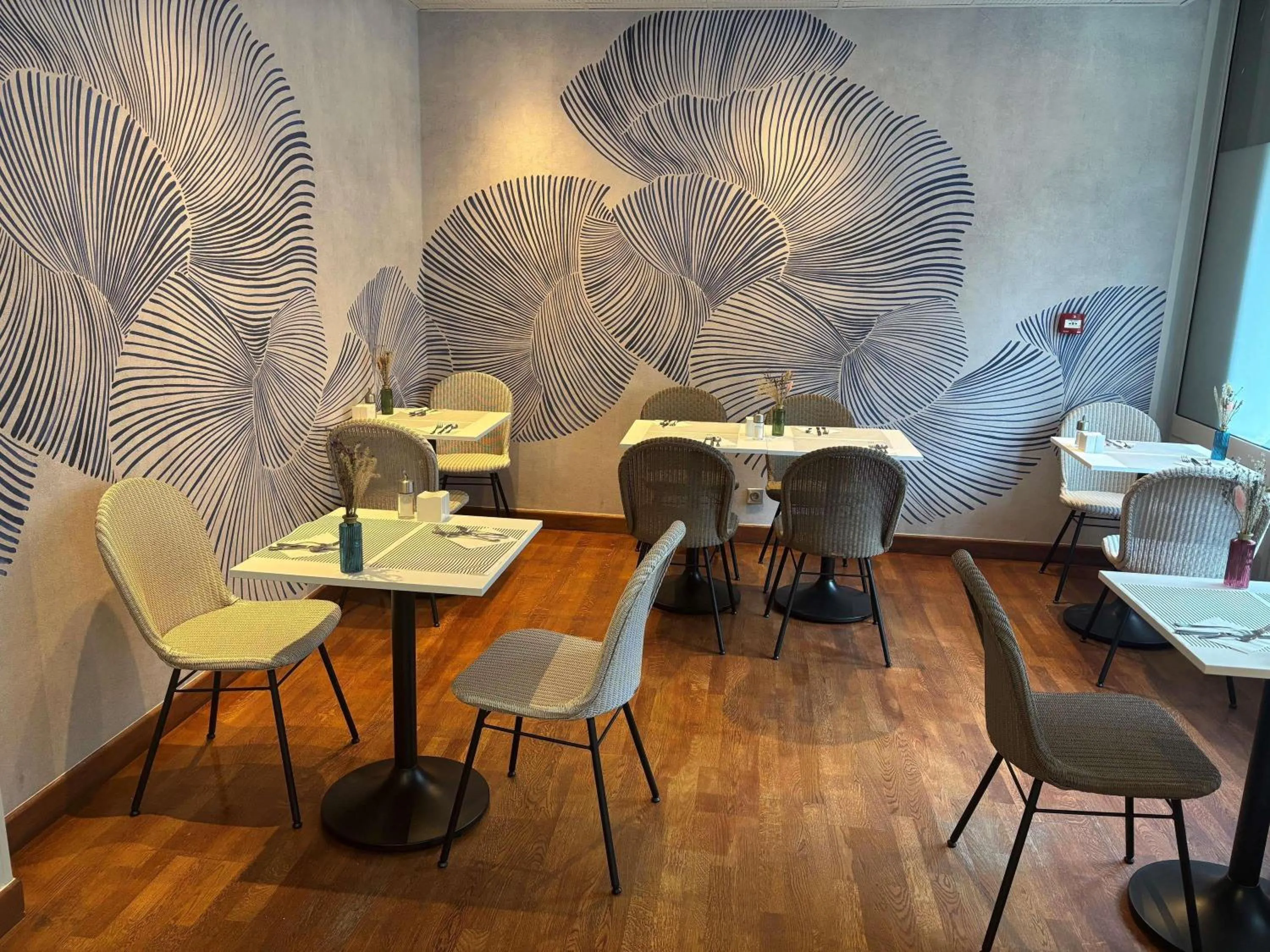 Breakfast in Mercure Nantes Centre Grand Hotel