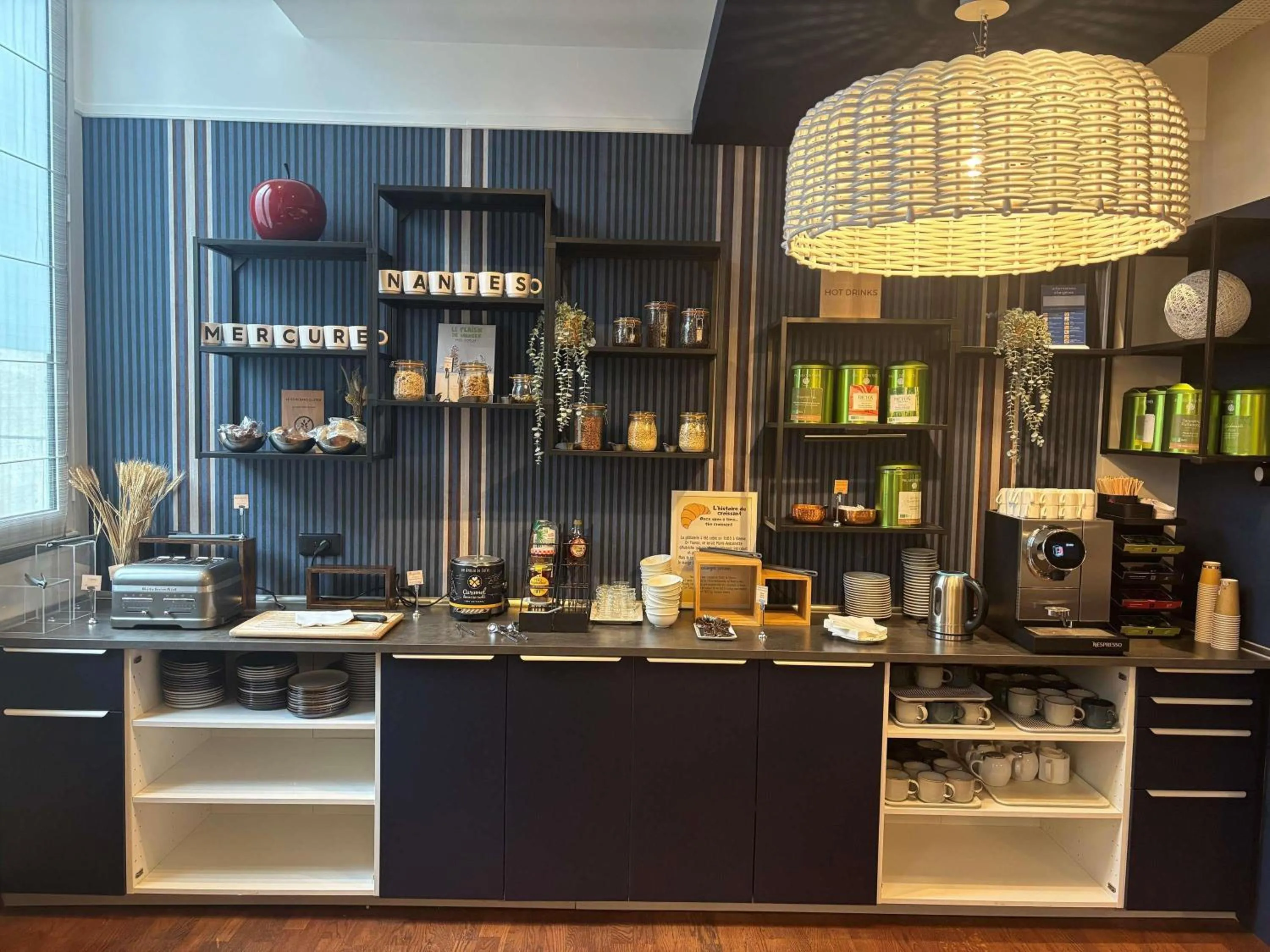 Breakfast in Mercure Nantes Centre Grand Hotel