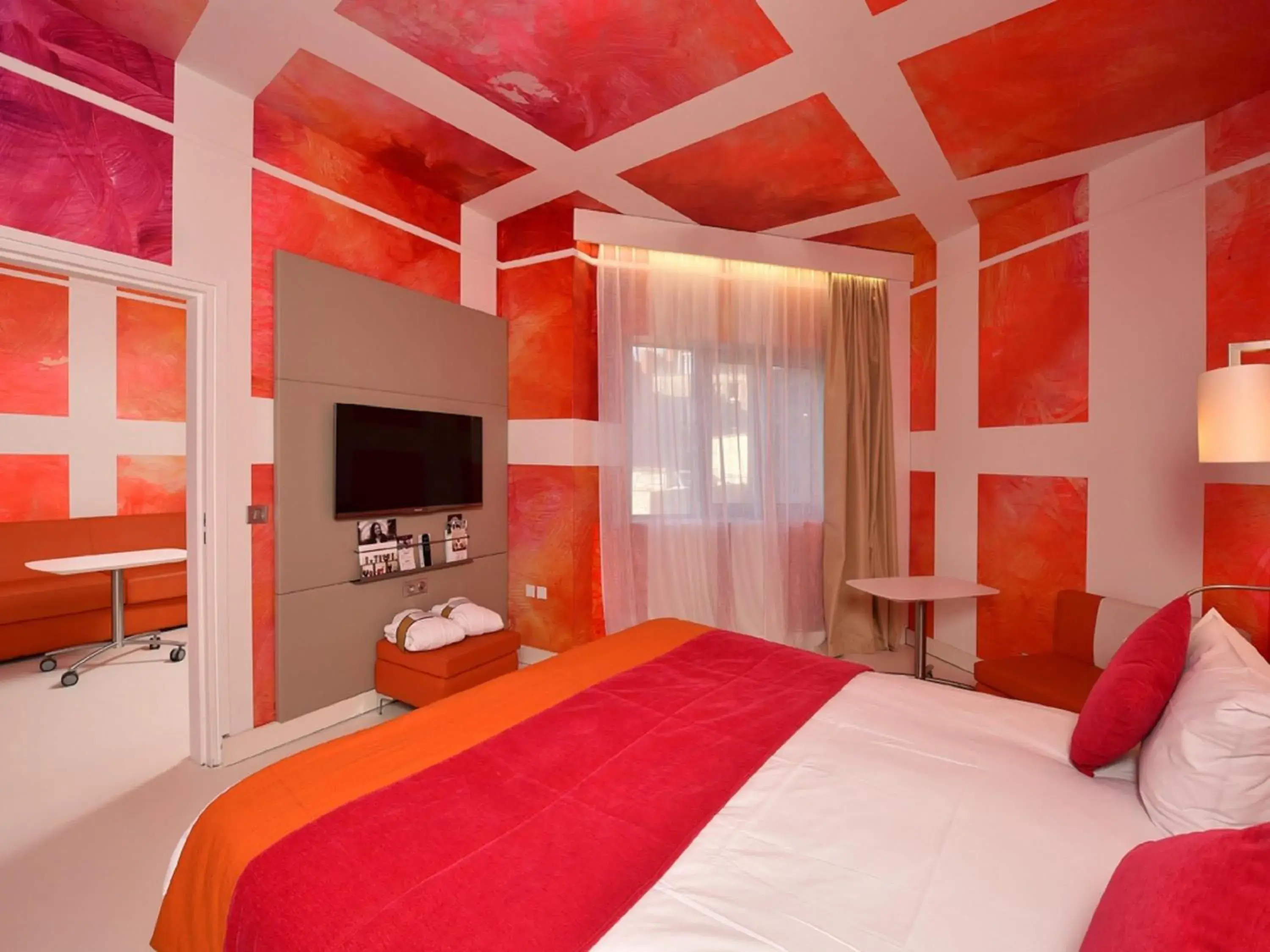 Bedroom, Bed in Mercure Nantes Centre Grand Hotel Bedroom, Bed in Mercure Nantes Centre Grand Hotel