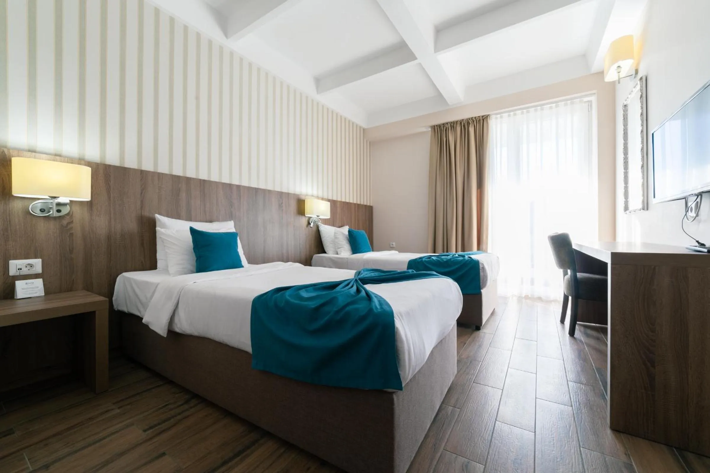 Balcony/Terrace, Bed in Hotel Sato Conference & SPA Resort