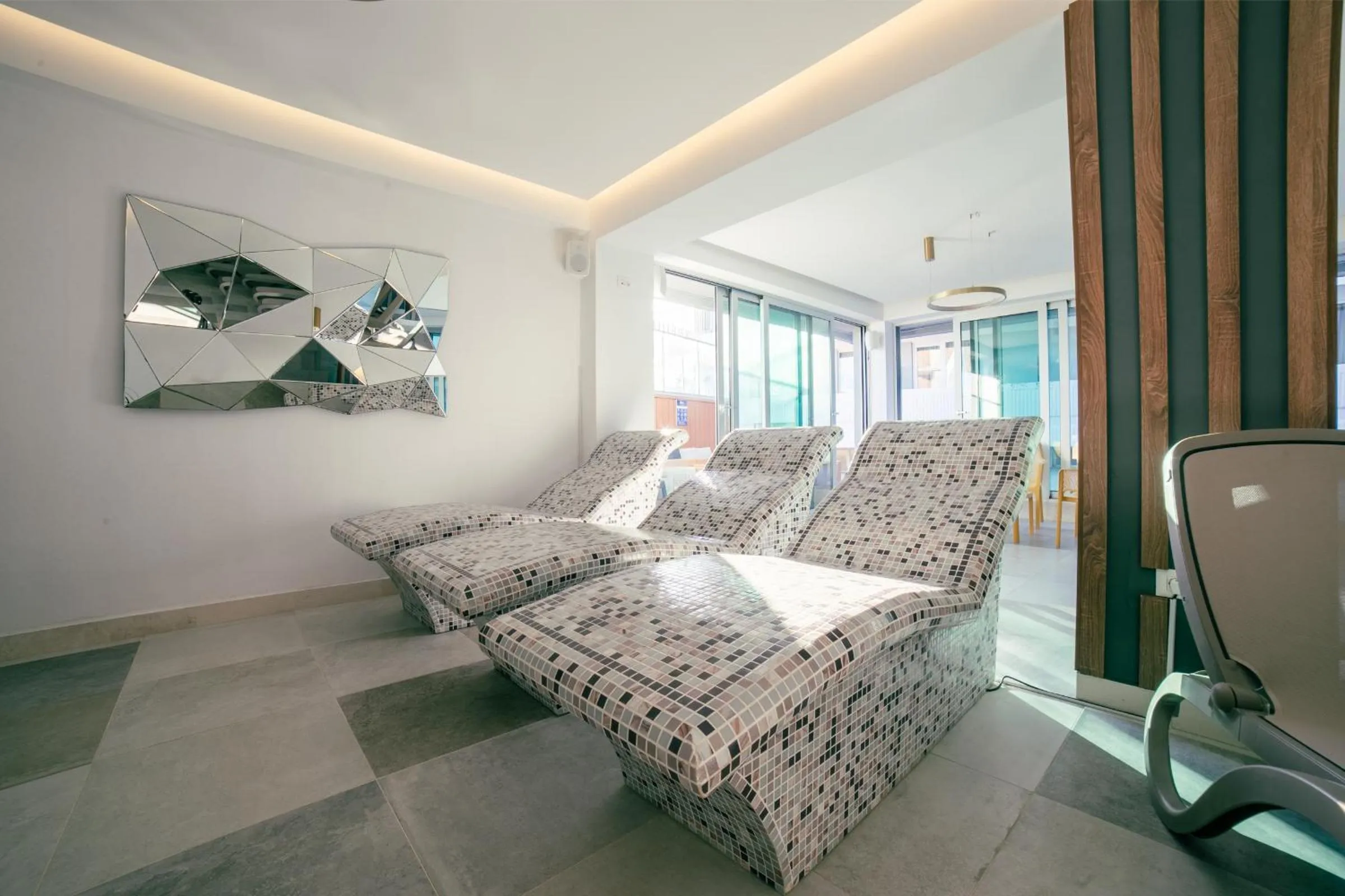 Spa and wellness centre/facilities, Bed in Hotel Sato Conference & SPA Resort