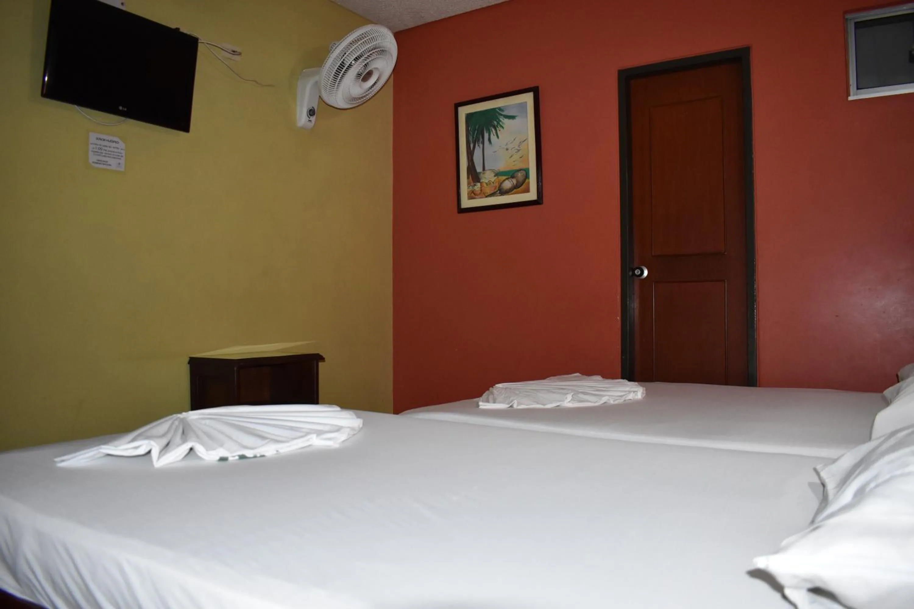 Photo of the whole room, Bed in LA POSADA DEL VIAJERO