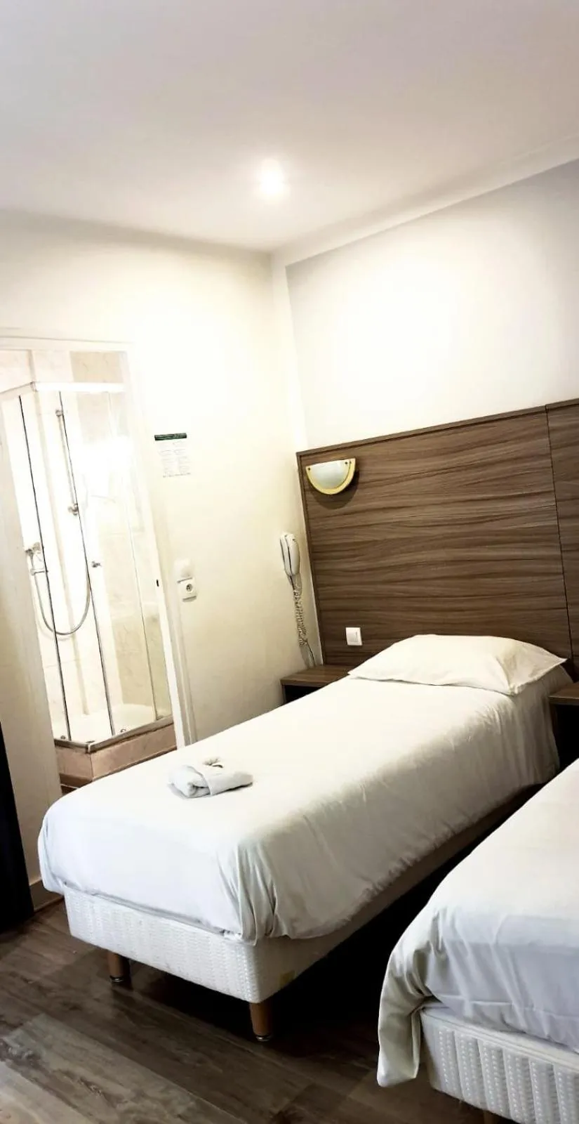 Bed in Panam Hotel PARIS GAMBETTA- Place Gambetta-Mairie du 20 emme