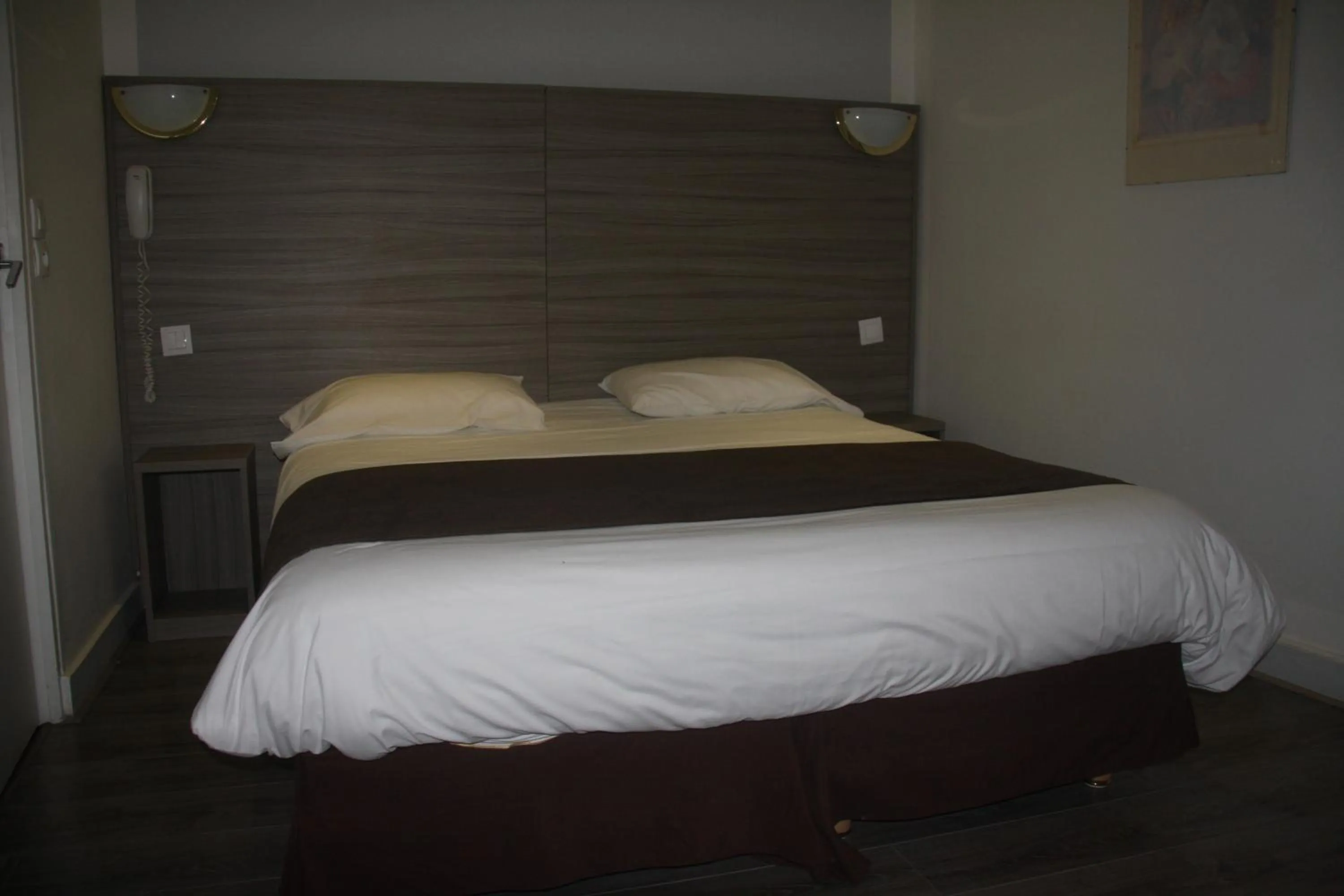 Bed in Panam Hotel PARIS GAMBETTA- Place Gambetta-Mairie du 20 emme