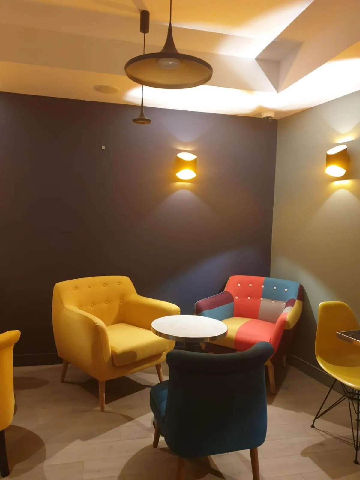 Panam Hotel PARIS GAMBETTA- Place Gambetta-Mairie du 20 emme