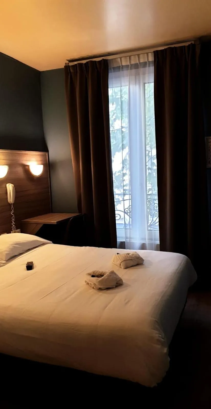 Bed in Panam Hotel PARIS GAMBETTA- Place Gambetta-Mairie du 20 emme