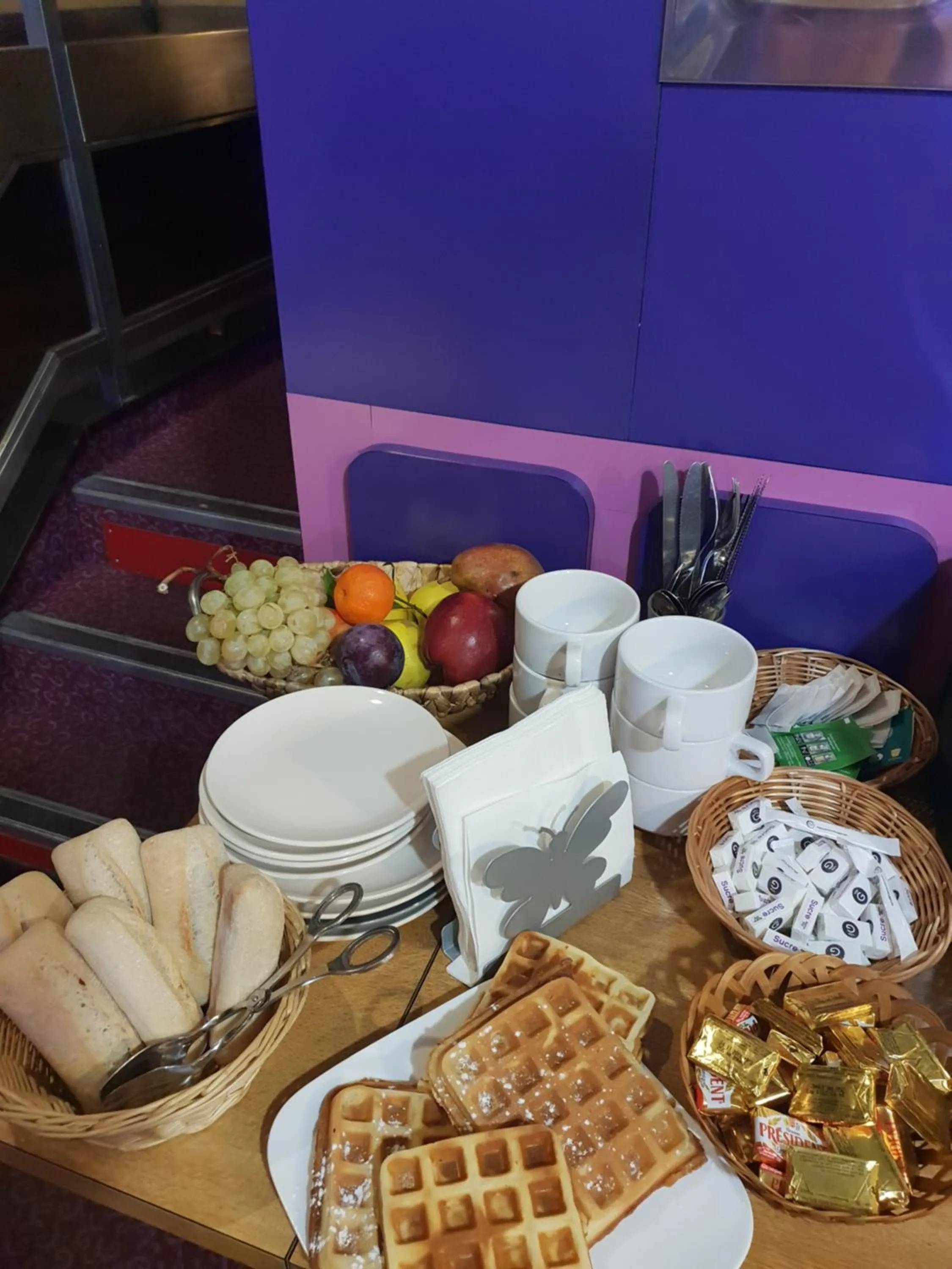 Panam Hotel PARIS GAMBETTA- Place Gambetta-Mairie du 20 emme