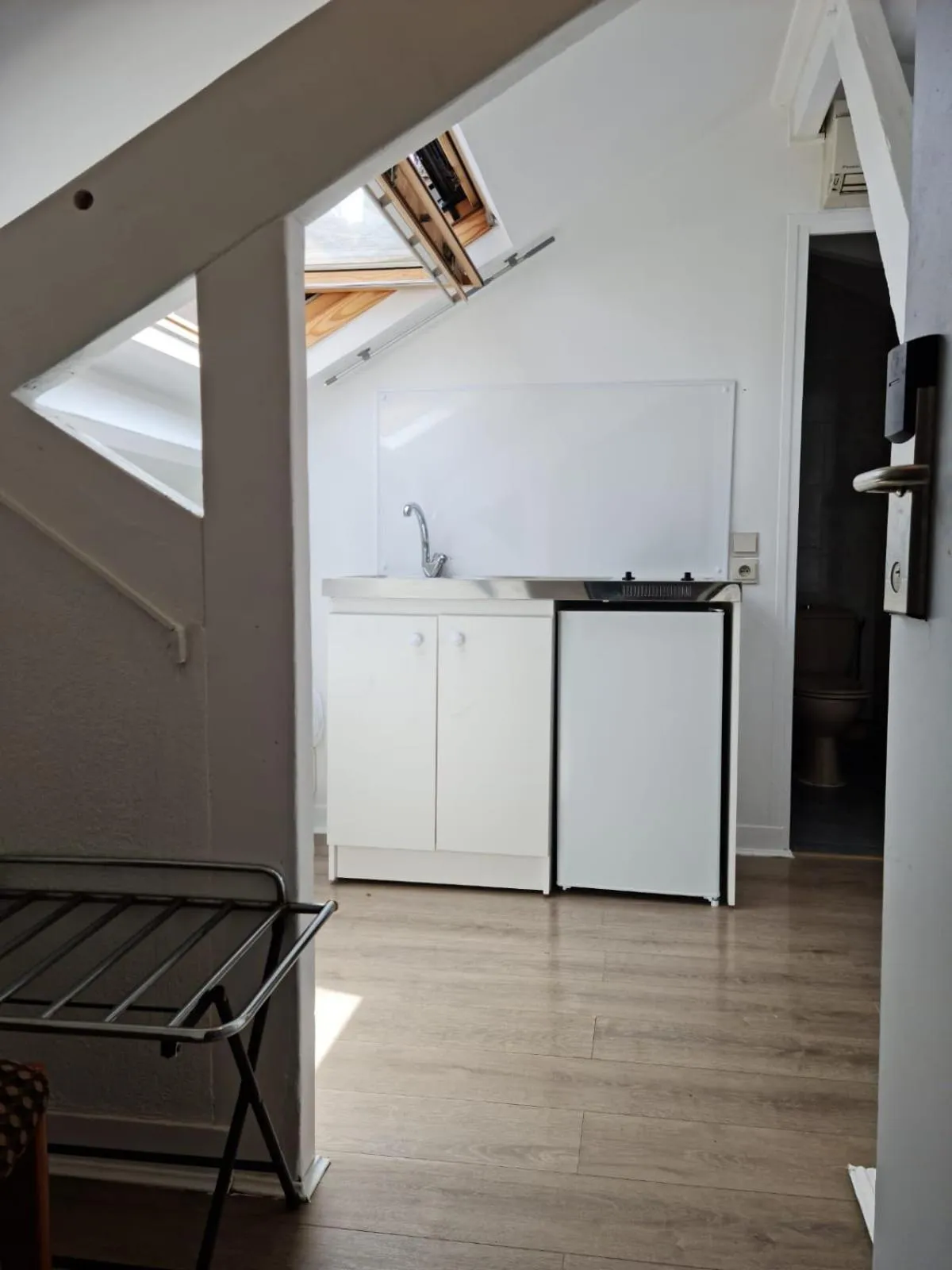 Panam Hotel PARIS GAMBETTA- Place Gambetta-Mairie du 20 emme